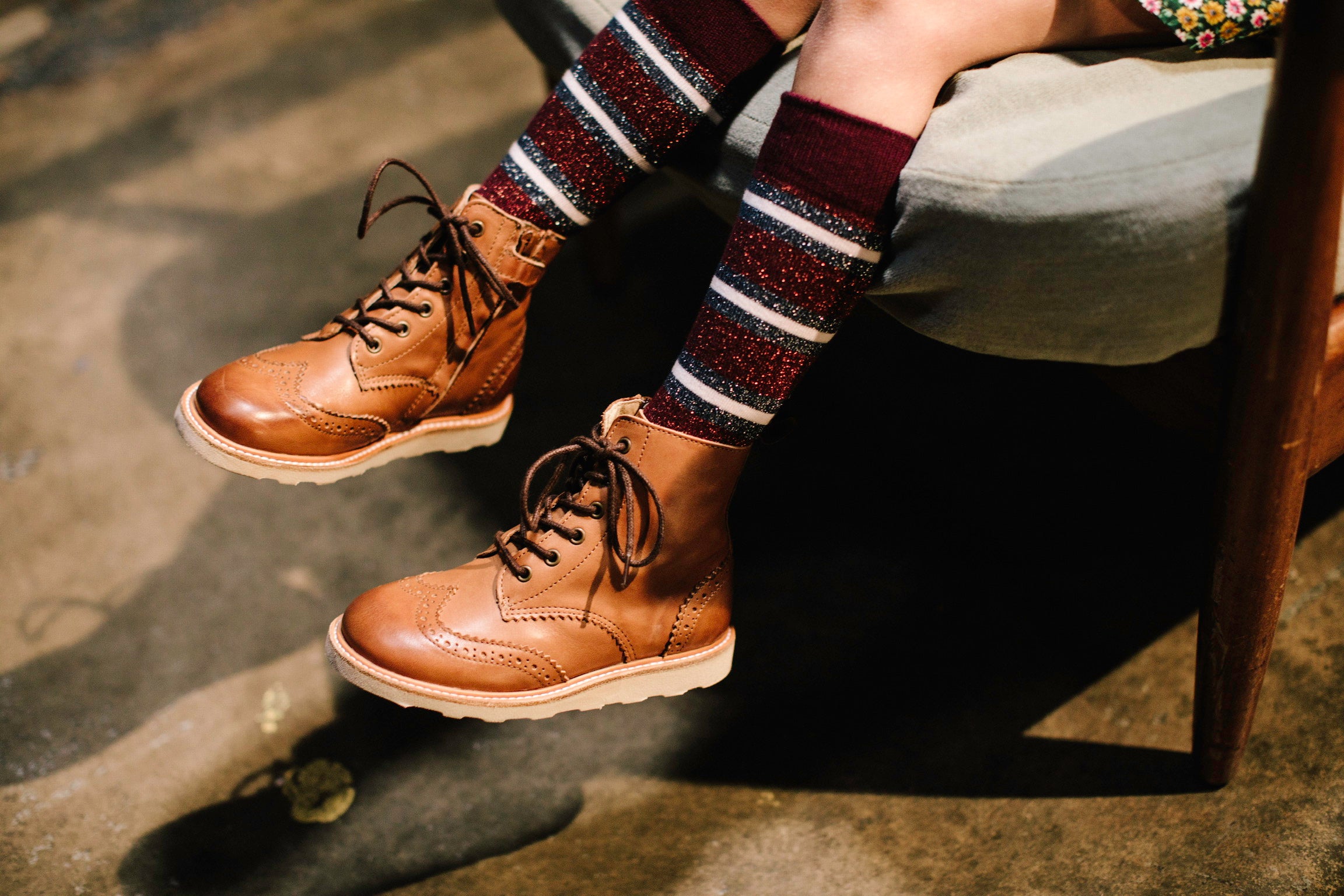 Young soles sidney brogue tan