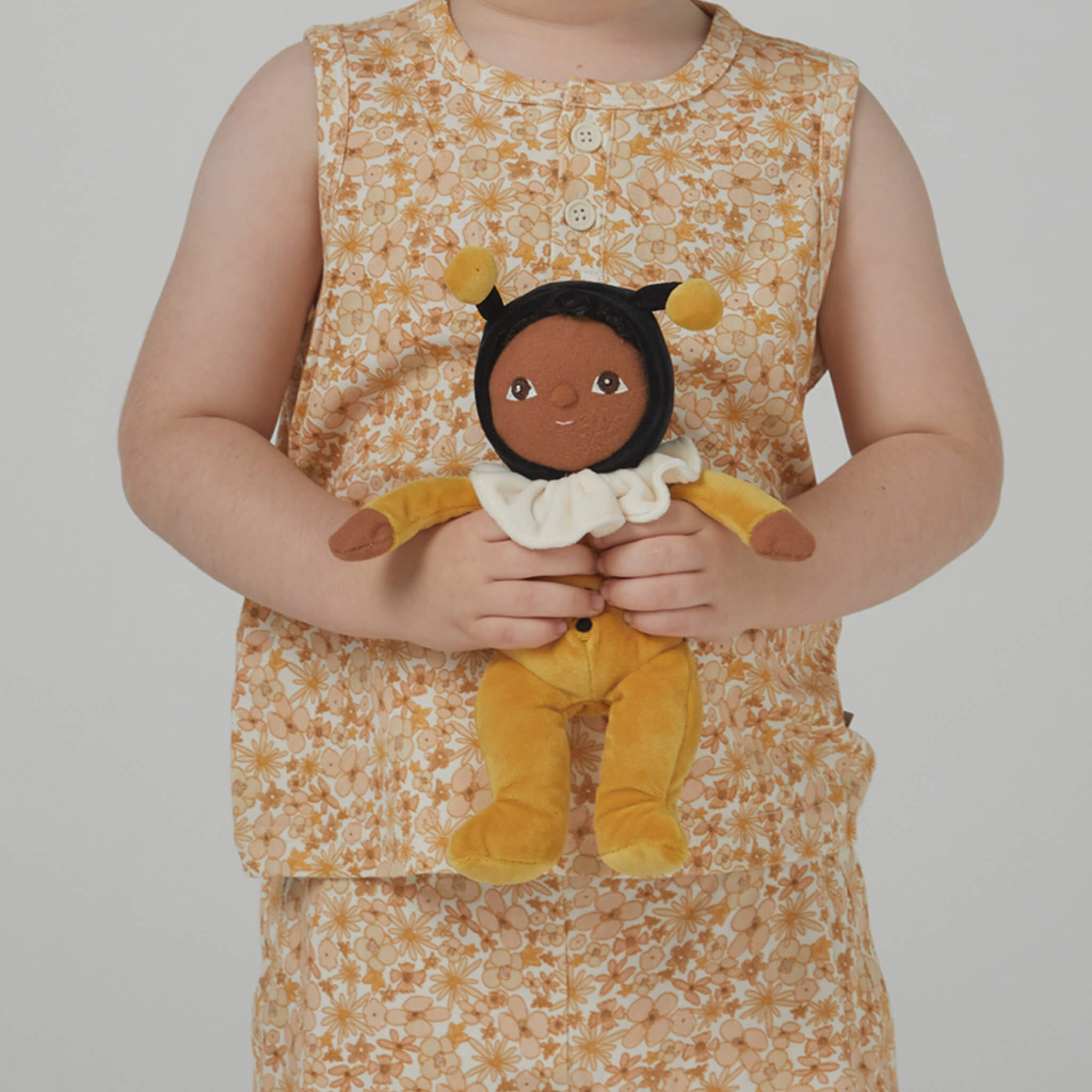 olli ella dinky dinkum - billie bumblebee