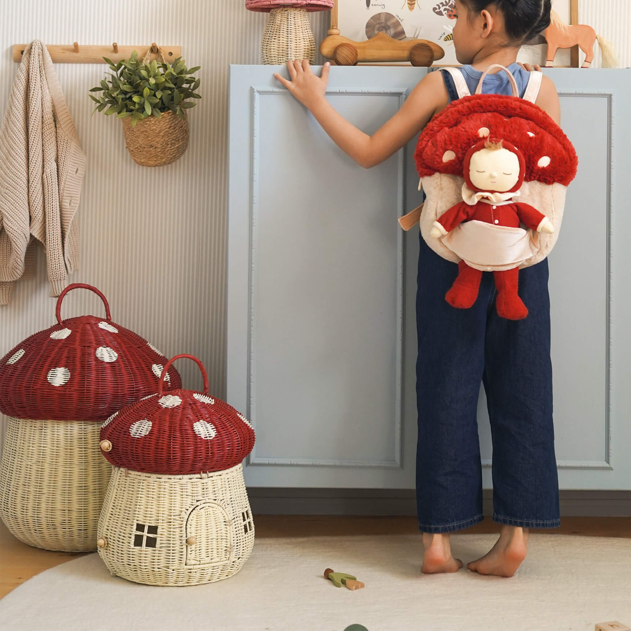 olli ella dozy dinkum - toadstool moppet