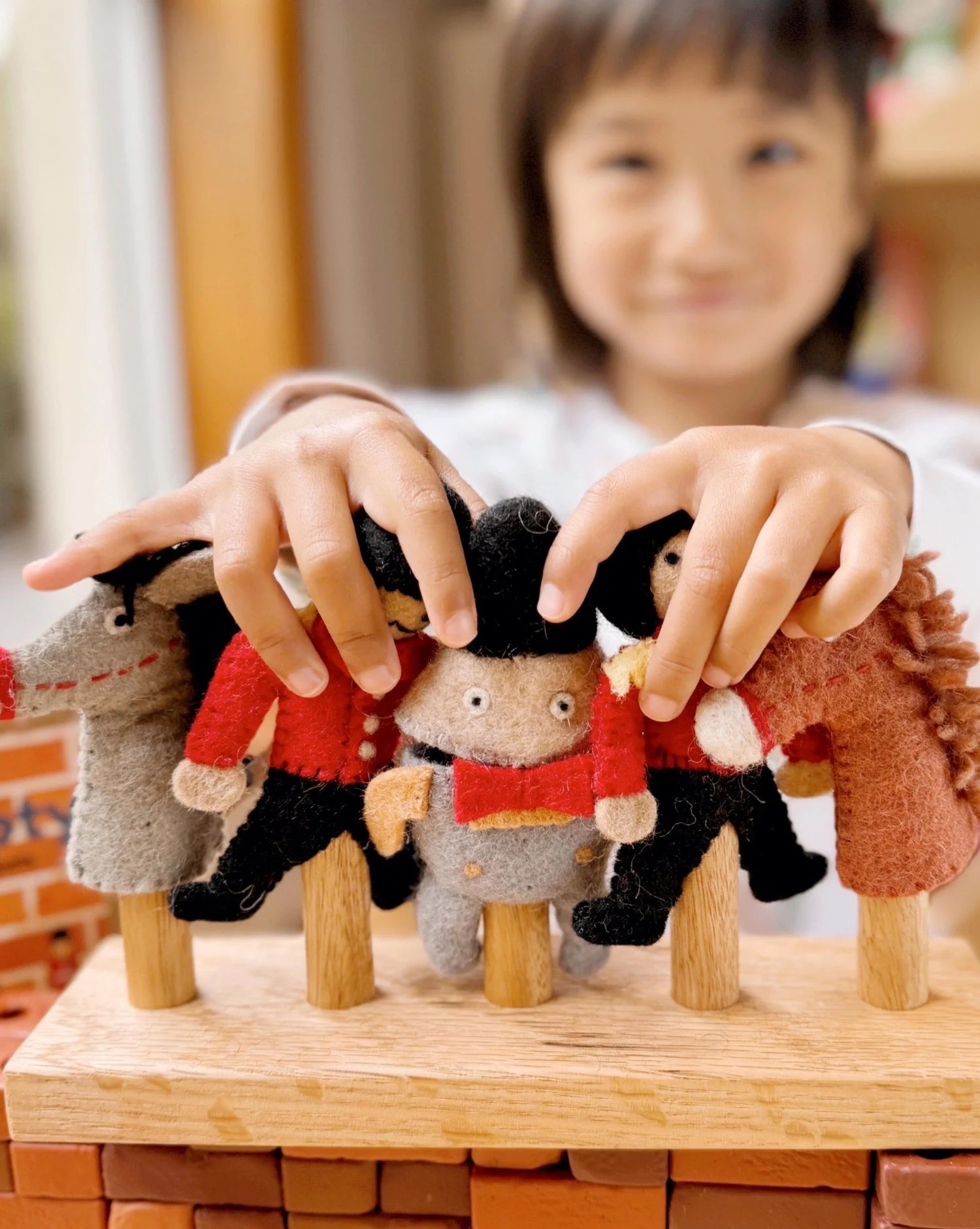 tara treasures finger puppet set - humpty dumpty