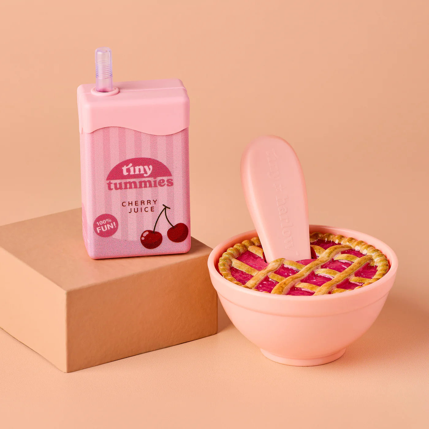 tiny harlow cherry pie picnic set
