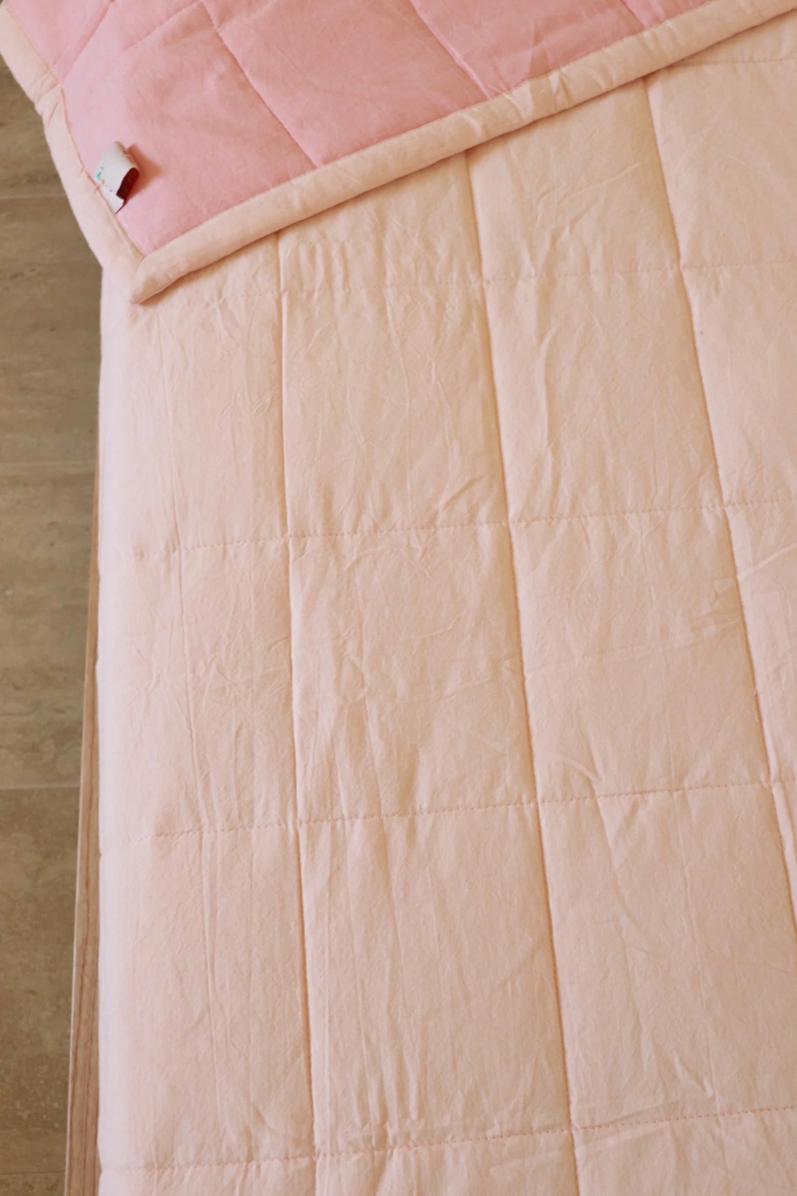 play linen fairy floss reversible quilt
