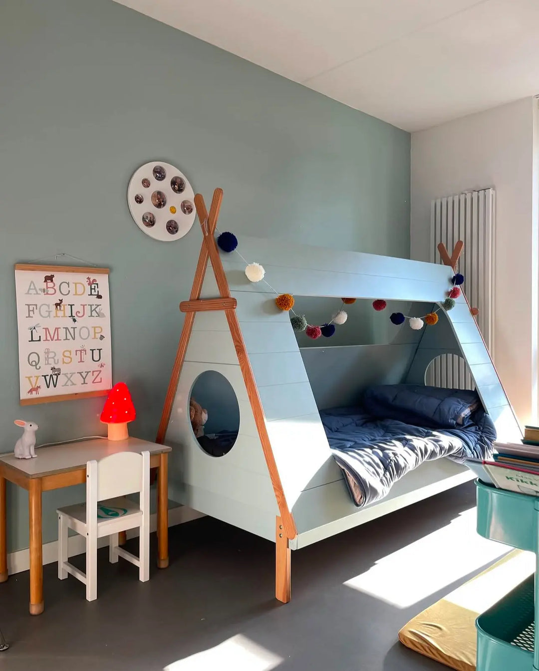 heico by egmont small mushroom lamp - red