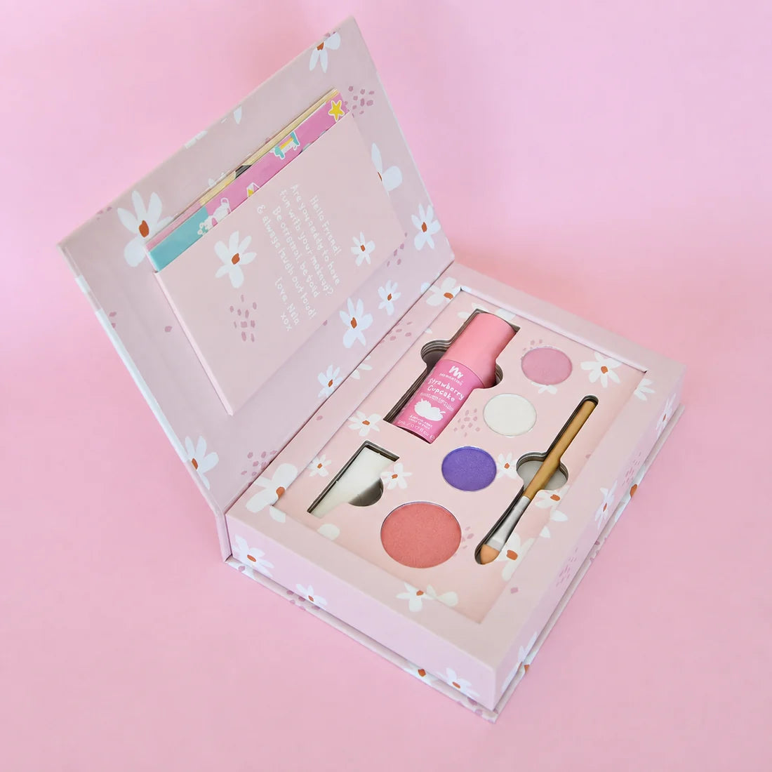 no nasties nala pressed powder natural makeup set