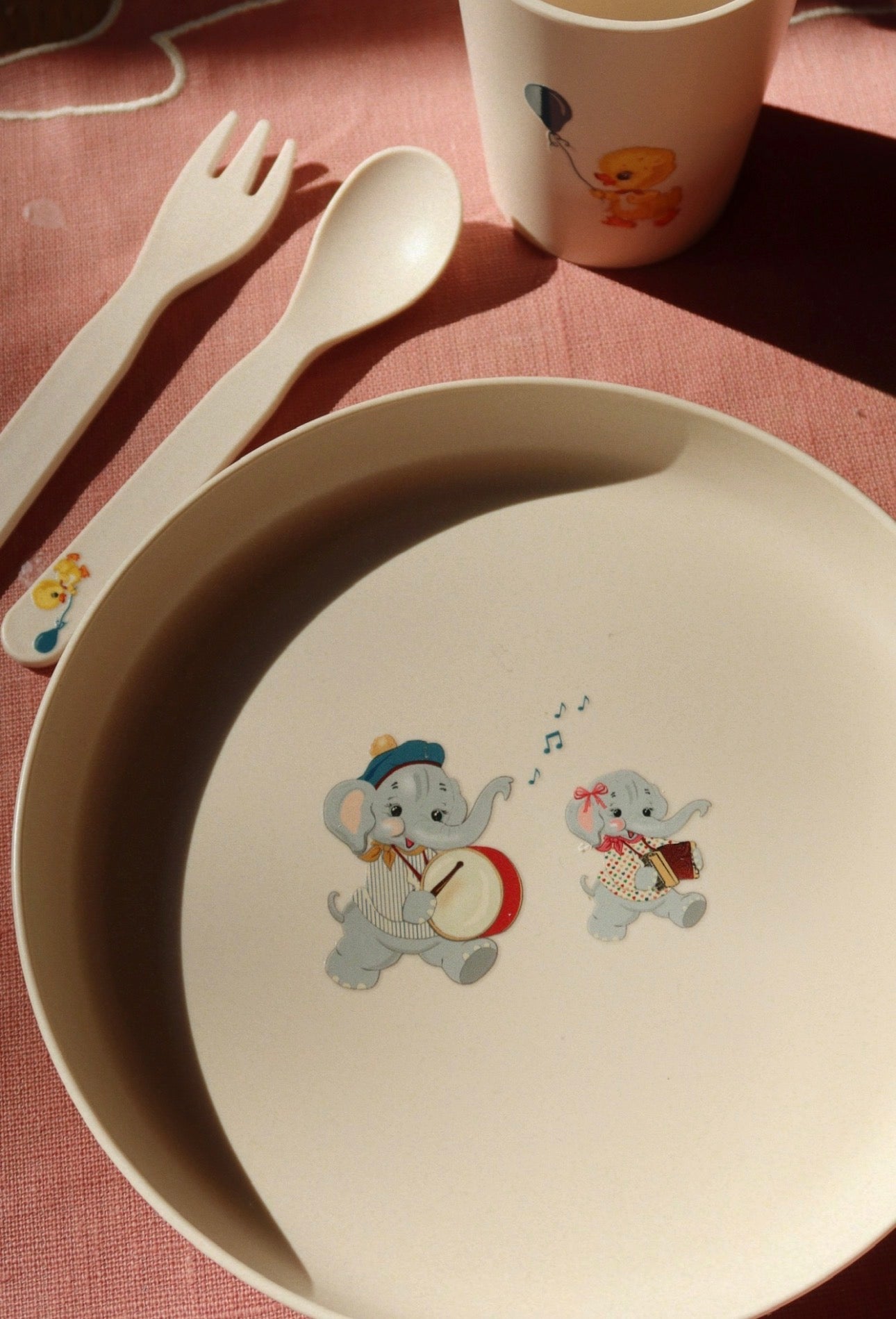 konges slojd dinner set - music parade