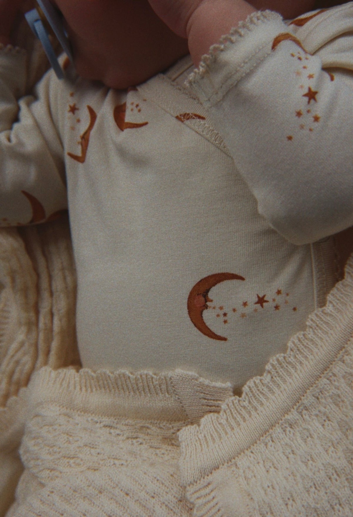 konges slojd basic ls newborn body gots - moon (pre order)