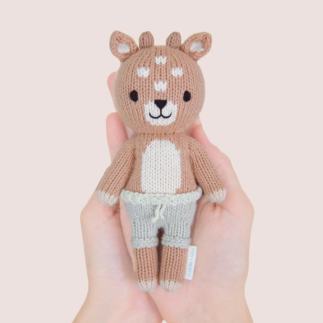 cuddle + kind tiny elliott the fawn