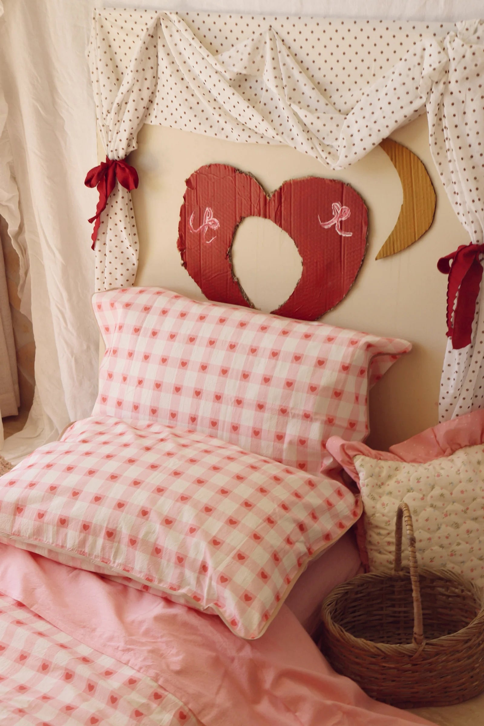 play linen heirloom heart duvet set - pre order