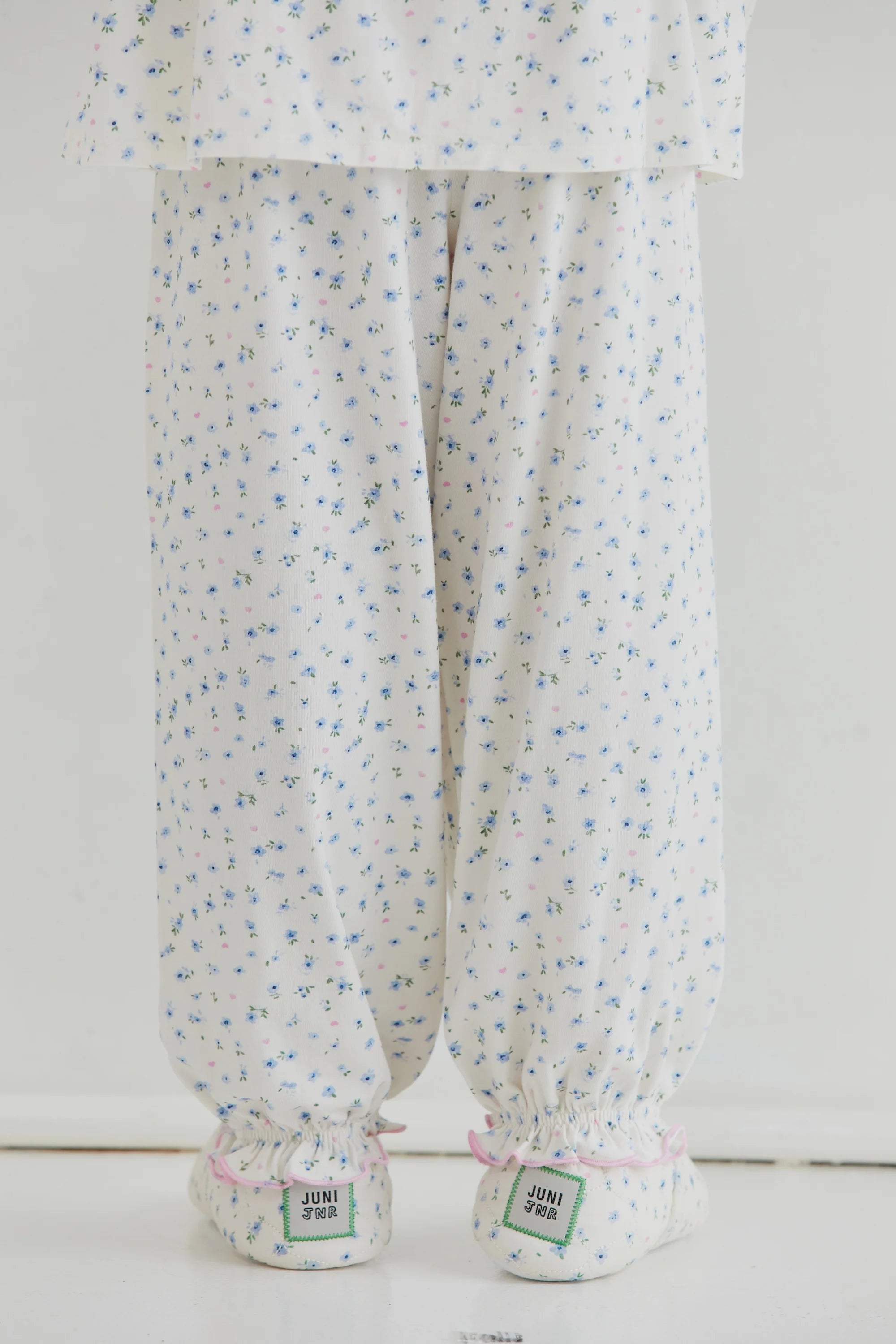 juni jnr slippers - ditsy bloom