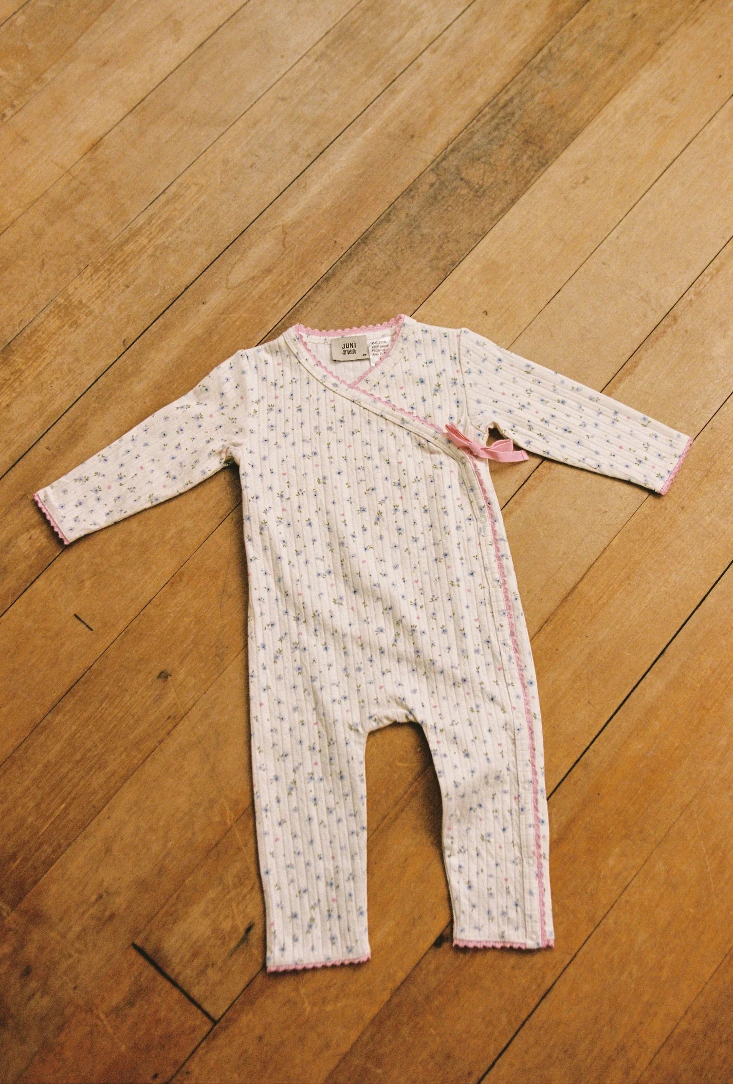juni jnr meadow onesie - ditsy bloom