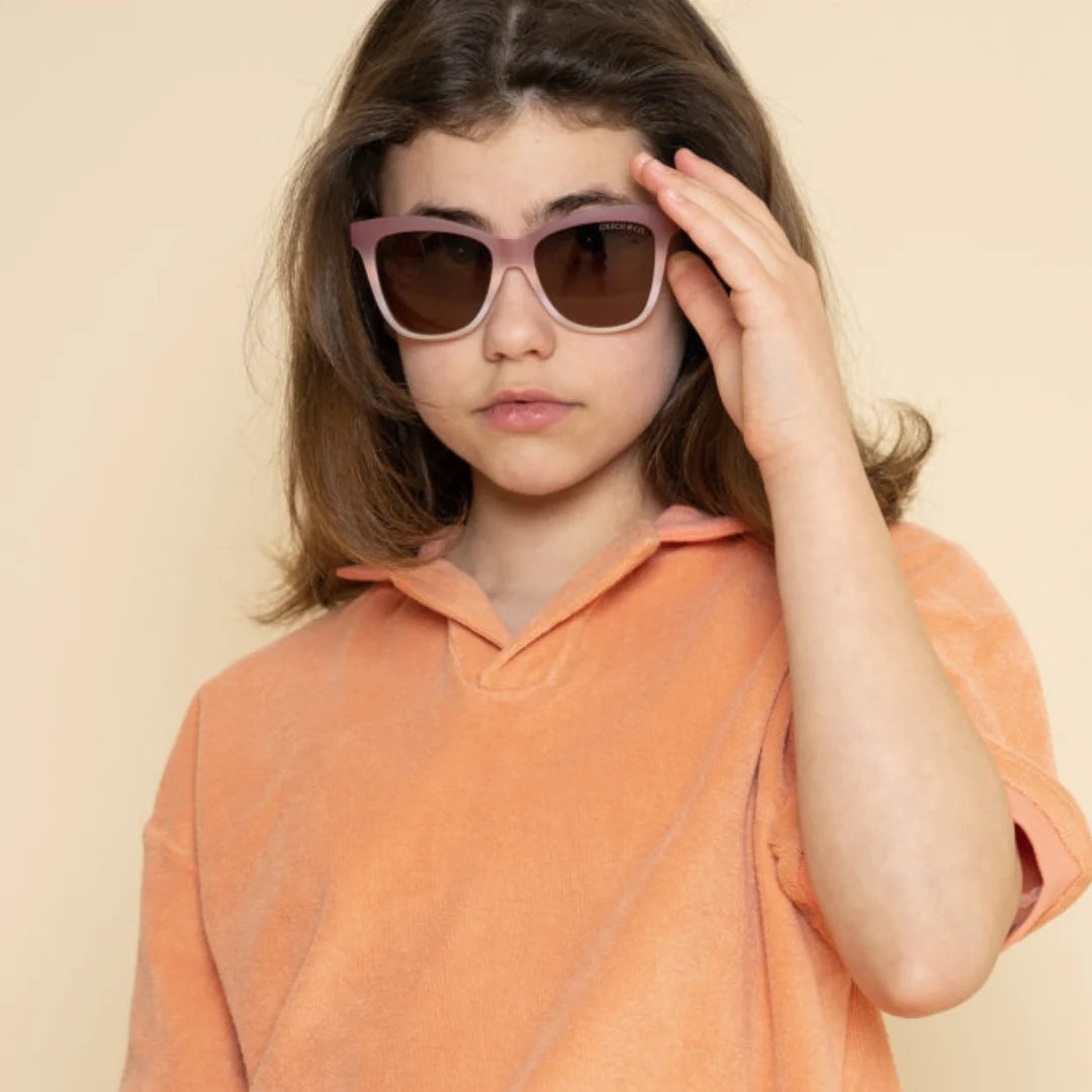 grech & co iconic wayfarer polarised sunglasses - mauve rose ombre (junior)