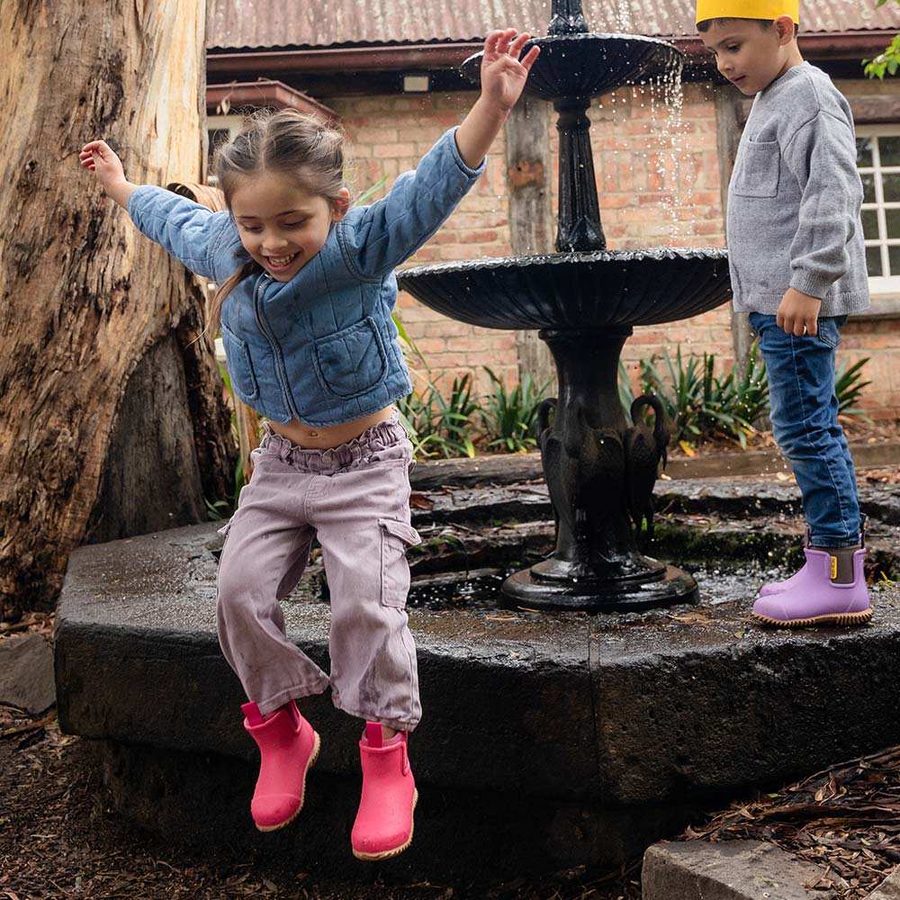 merry people bobbi kids gumboot - fuschia