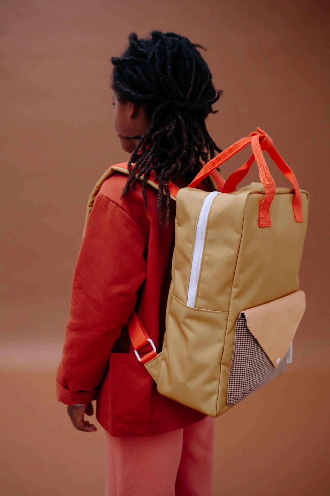 sticky lemon large envelope backpack - bookworm green