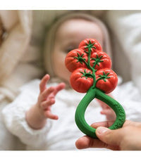 oli & carol rattle toy - tomato