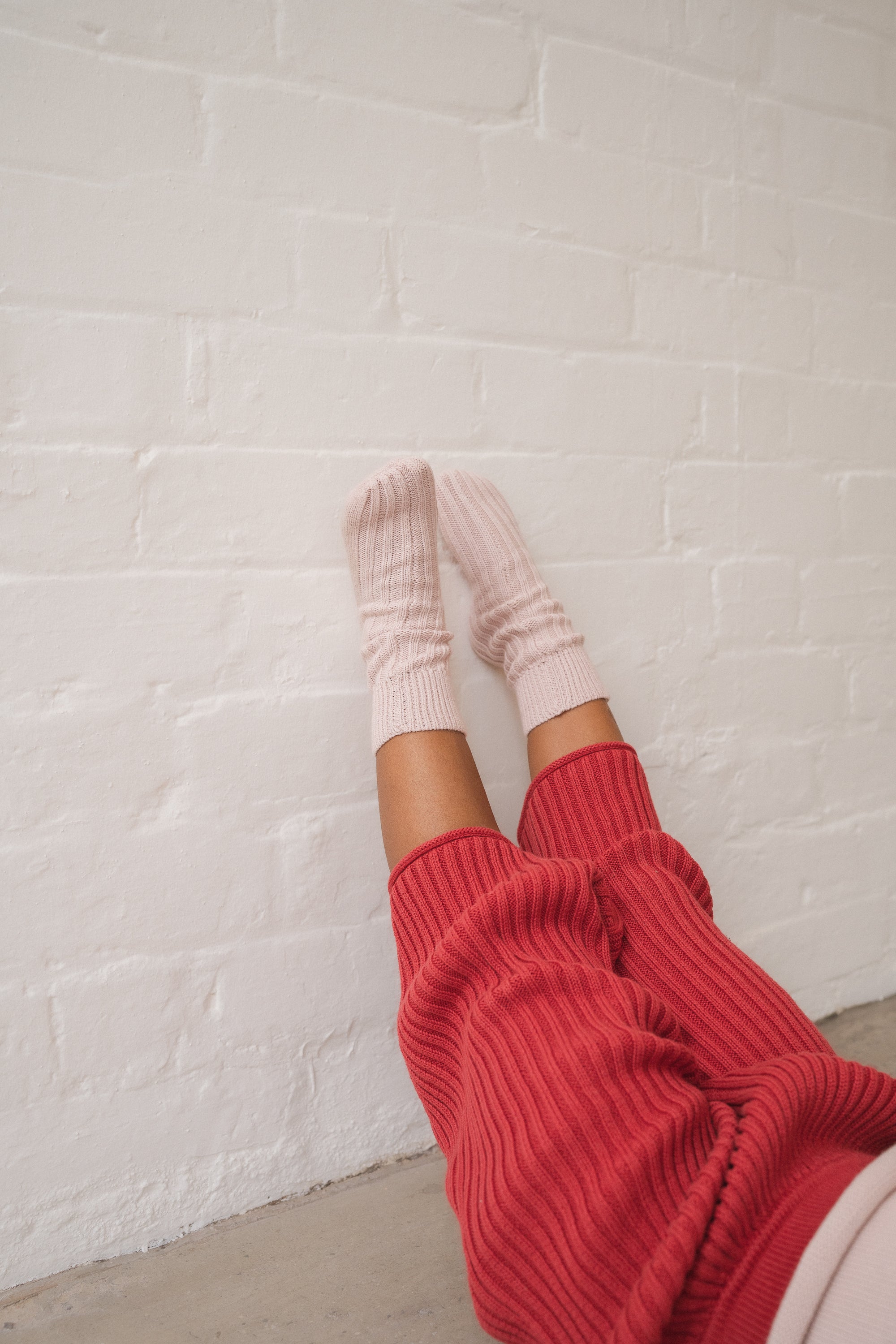 illoura the label knit socks - dusty pink