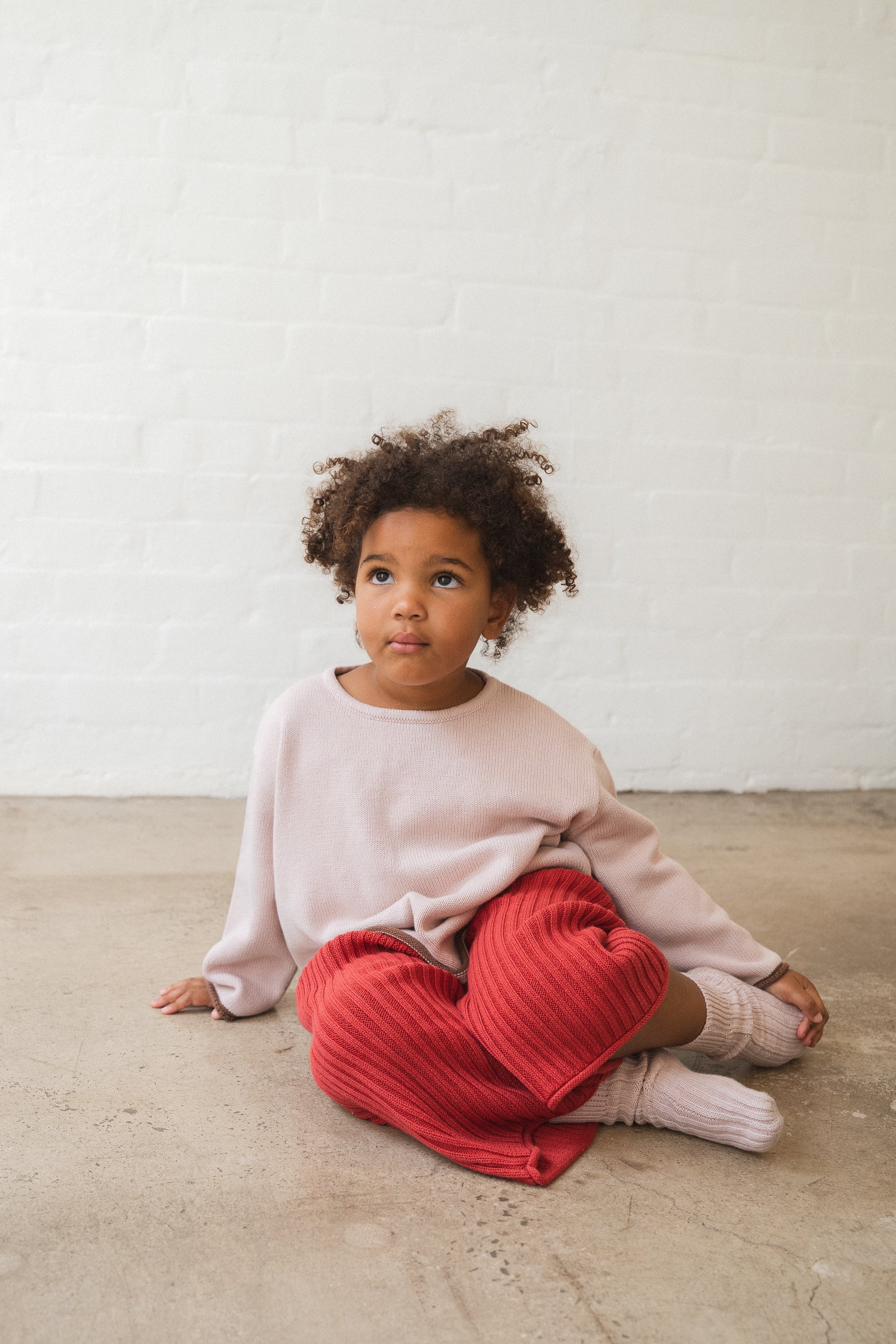 illoura the label essential knit pants - chilli