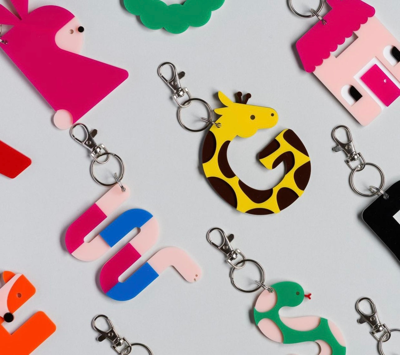 v.happy co bag tag - letter h for house (pink) - freddie the rat kids boutique