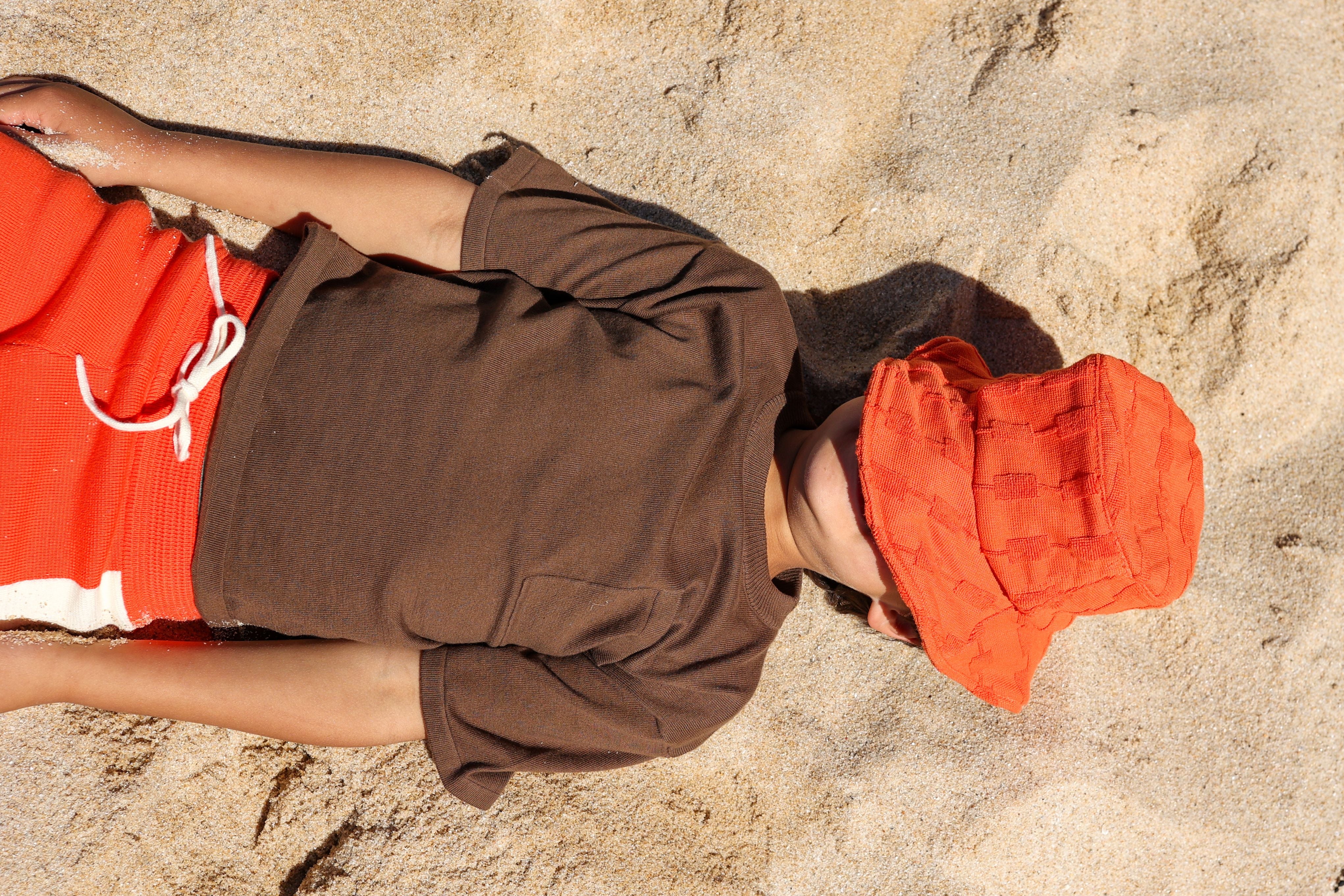 grown terry bucket hat blocks - rosso