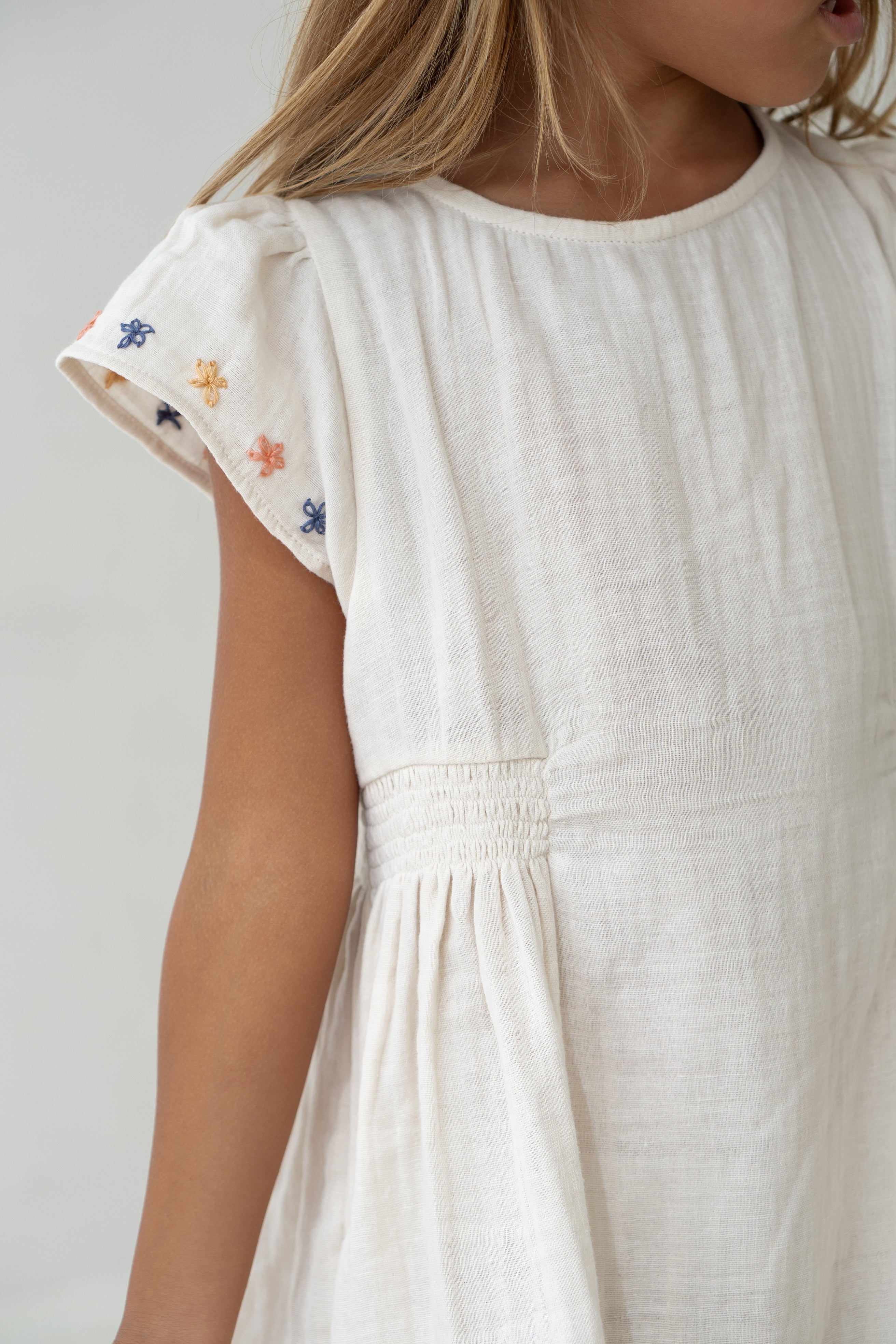 illoura the label blossom dress - natural with embroidery