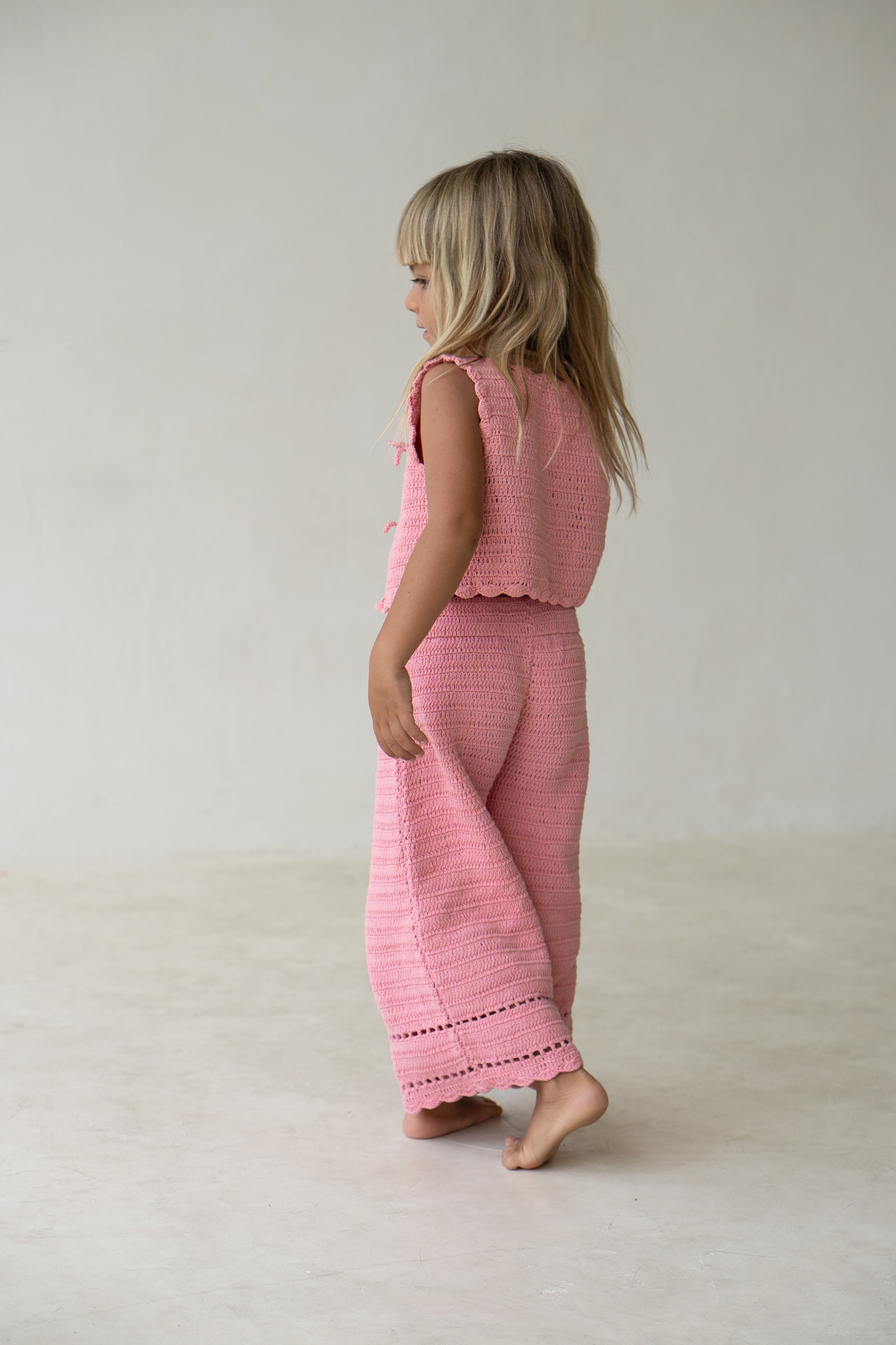 illoura the label crochet pants - coral