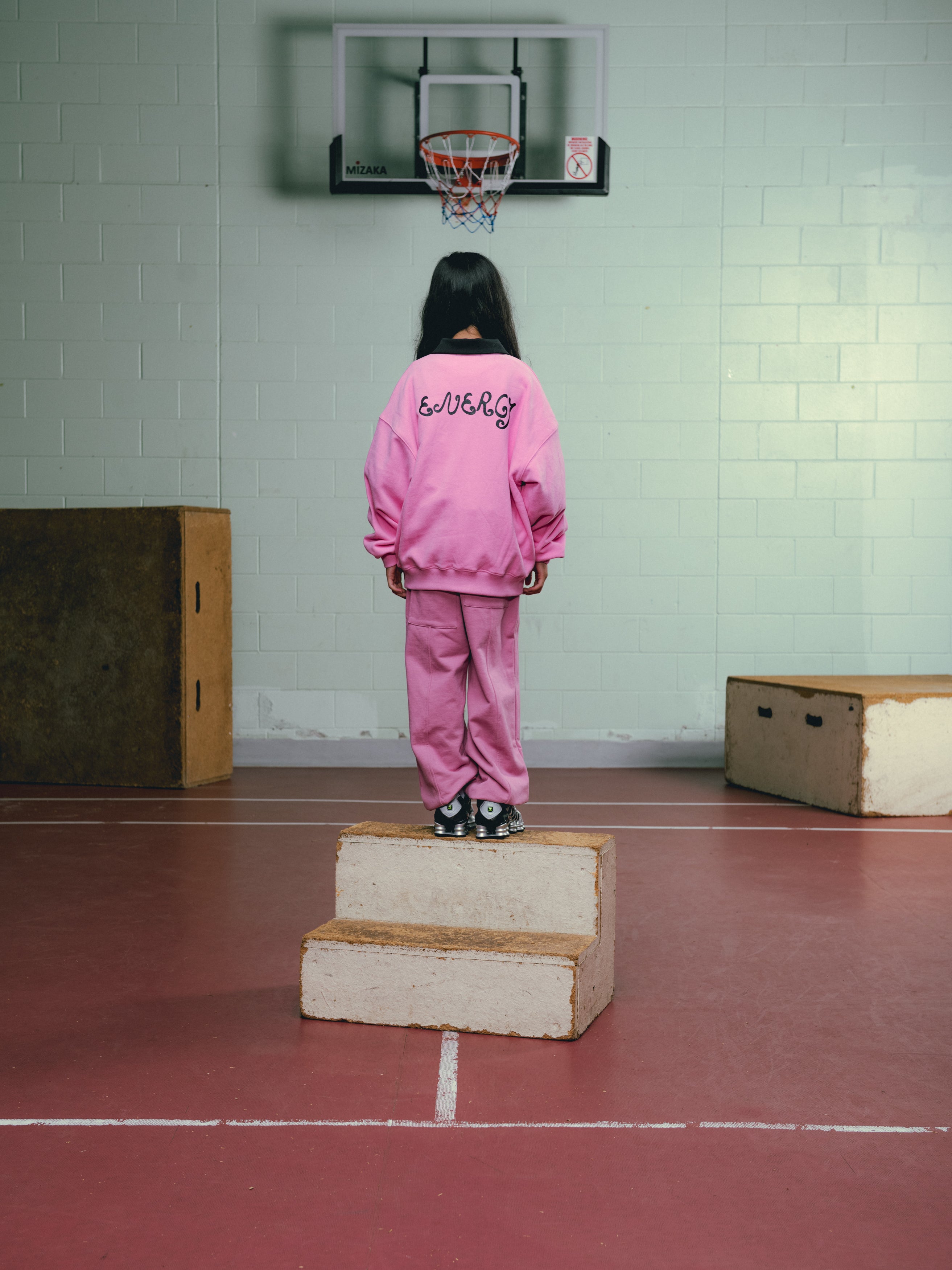 extra extra collar fleece crewneck- pink / black