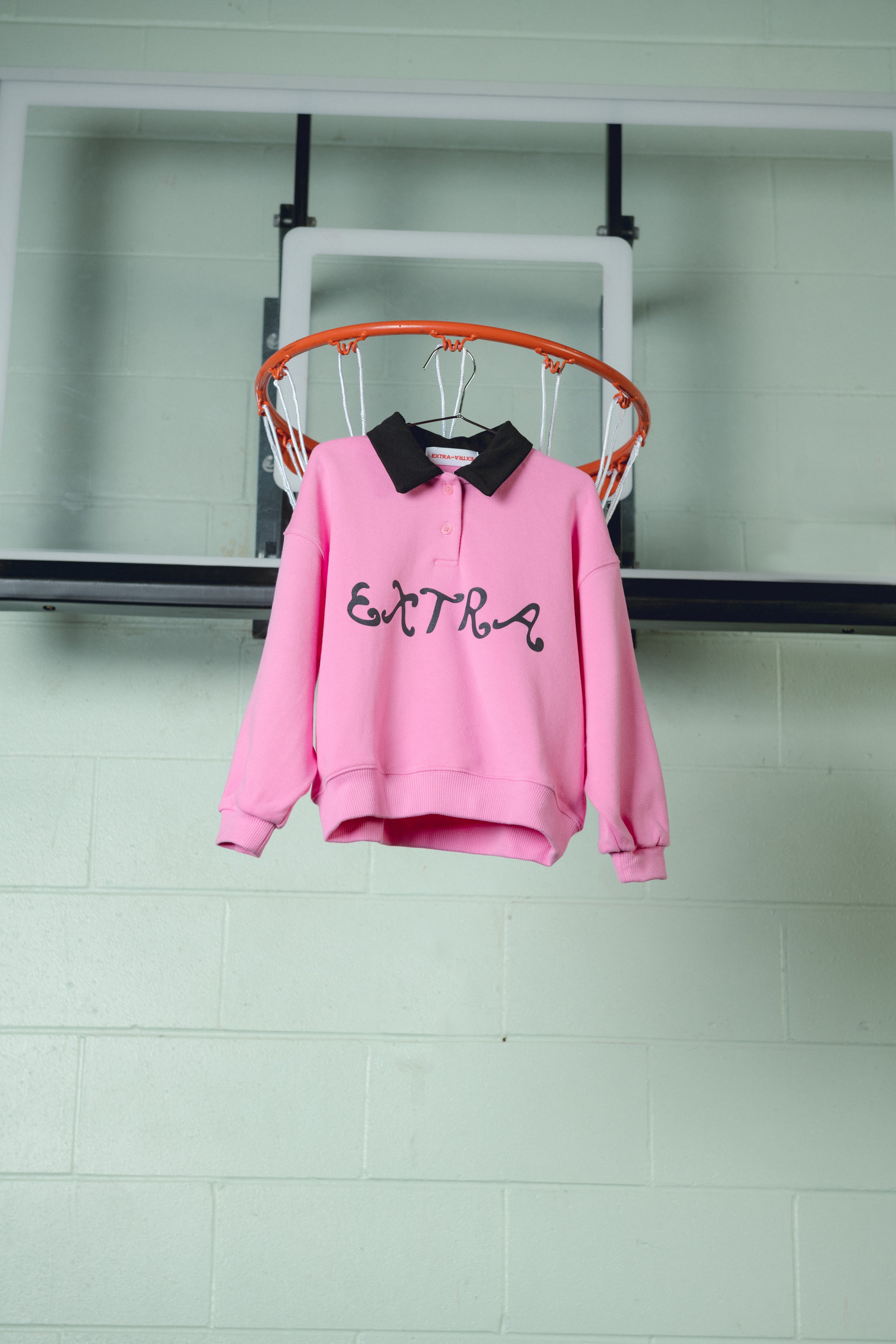 extra extra collar fleece crewneck- pink / black