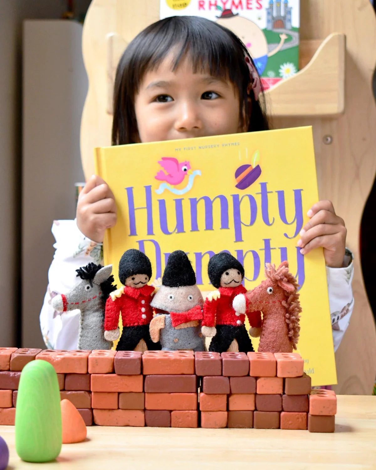 tara treasures finger puppet set - humpty dumpty