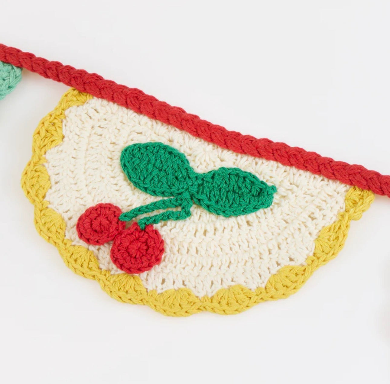 meri meri crochet scalloped garland