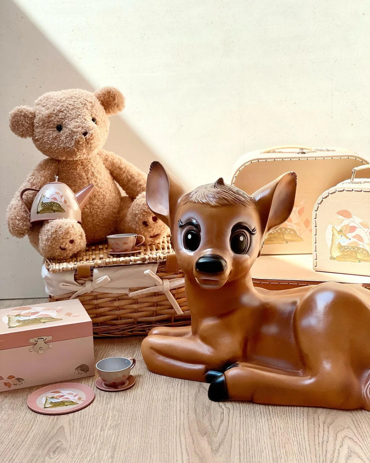 heico by egmont lying fawn lamp