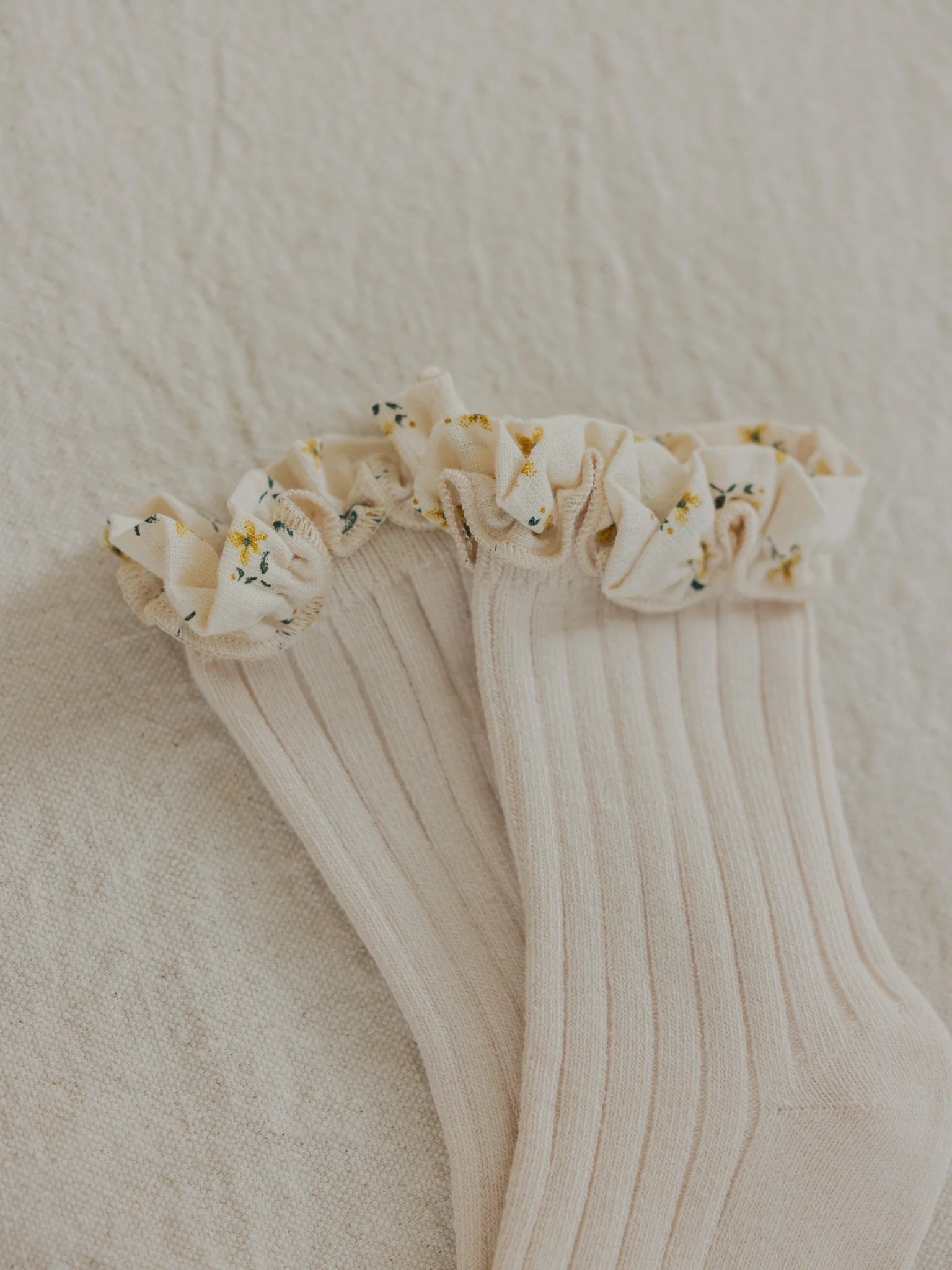 valencia marigold socks - sand