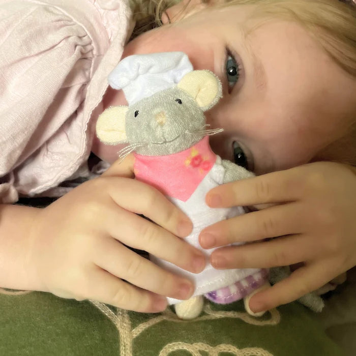 sam & julia plush baker