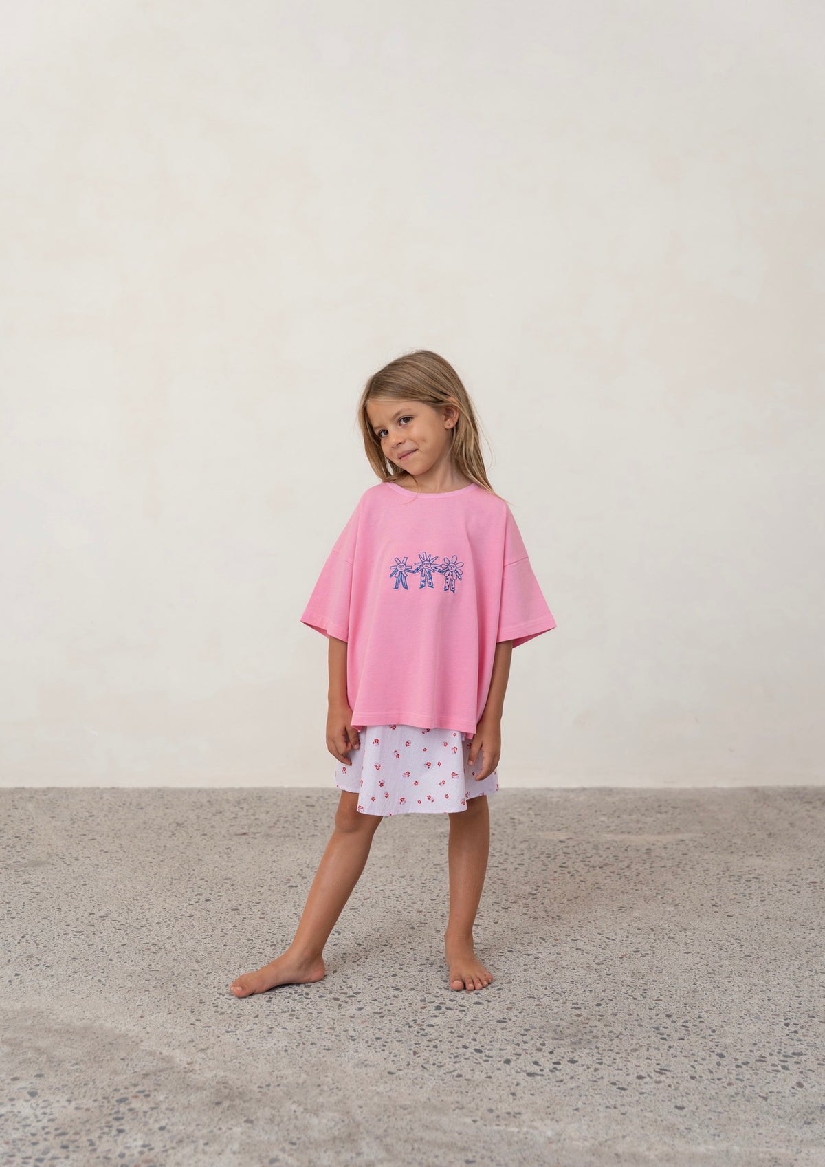 illoura the label dancing flowers tee - peony (pre order)