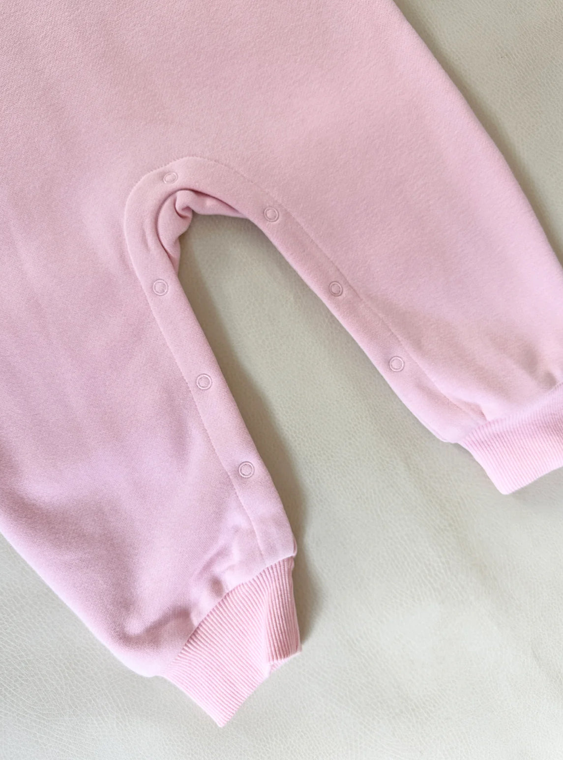 tiny trove otto puff logo circle romper - pink