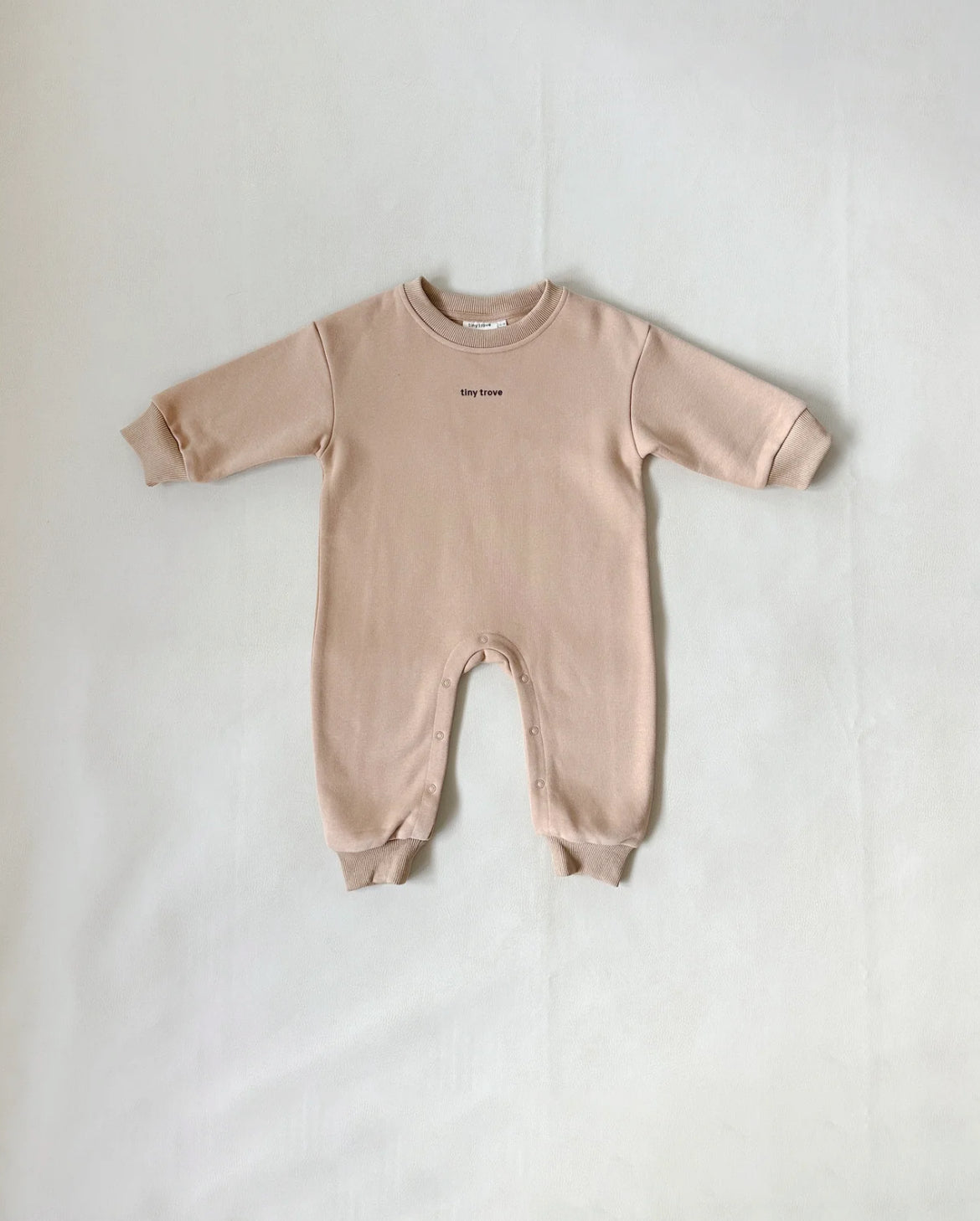 tiny trove otto puff logo circle romper - fawn