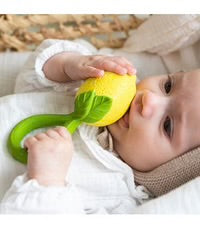 oli & carol rattle toy - lemon