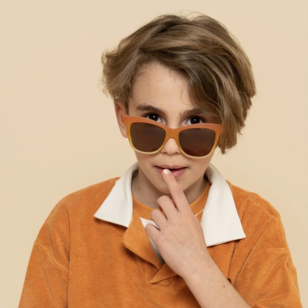 grech & co iconic wayfarer polarized sunglasses - sienna ombre (junior)