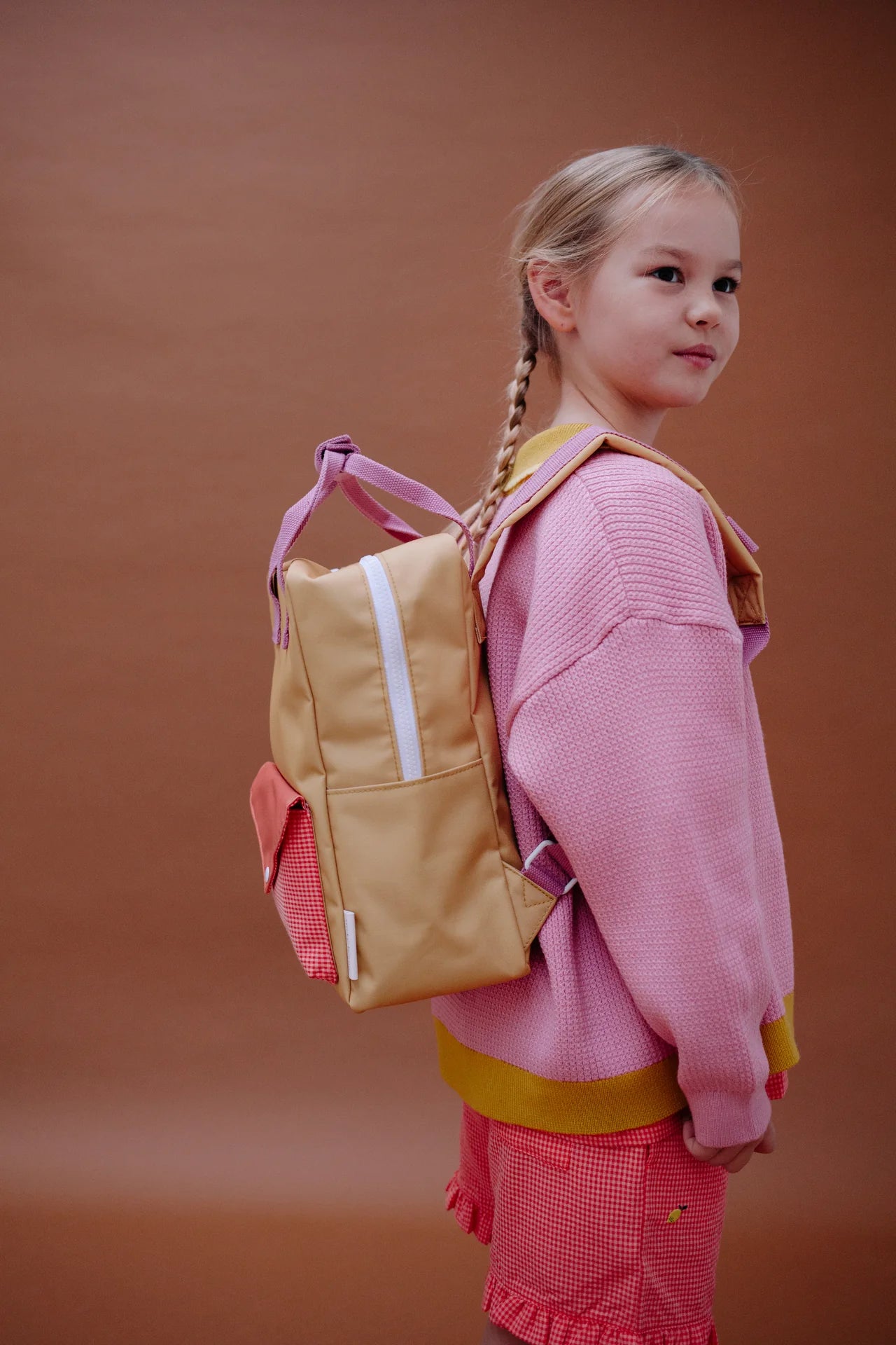 sticky lemon medium envelope backpack - apple grub