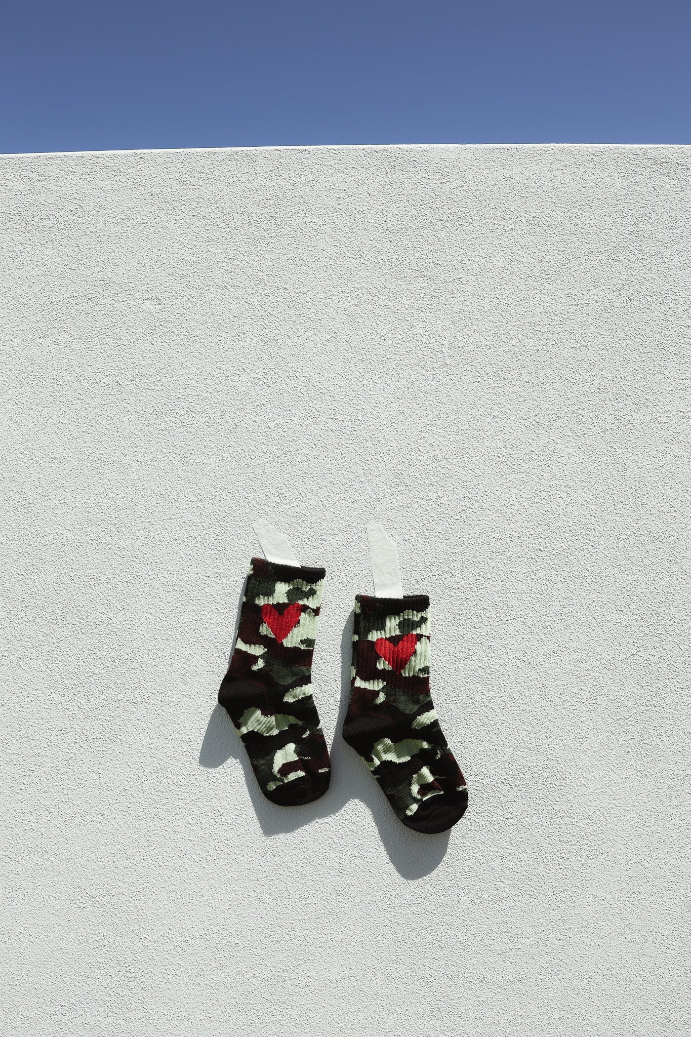 tiny love club camo heart sock
