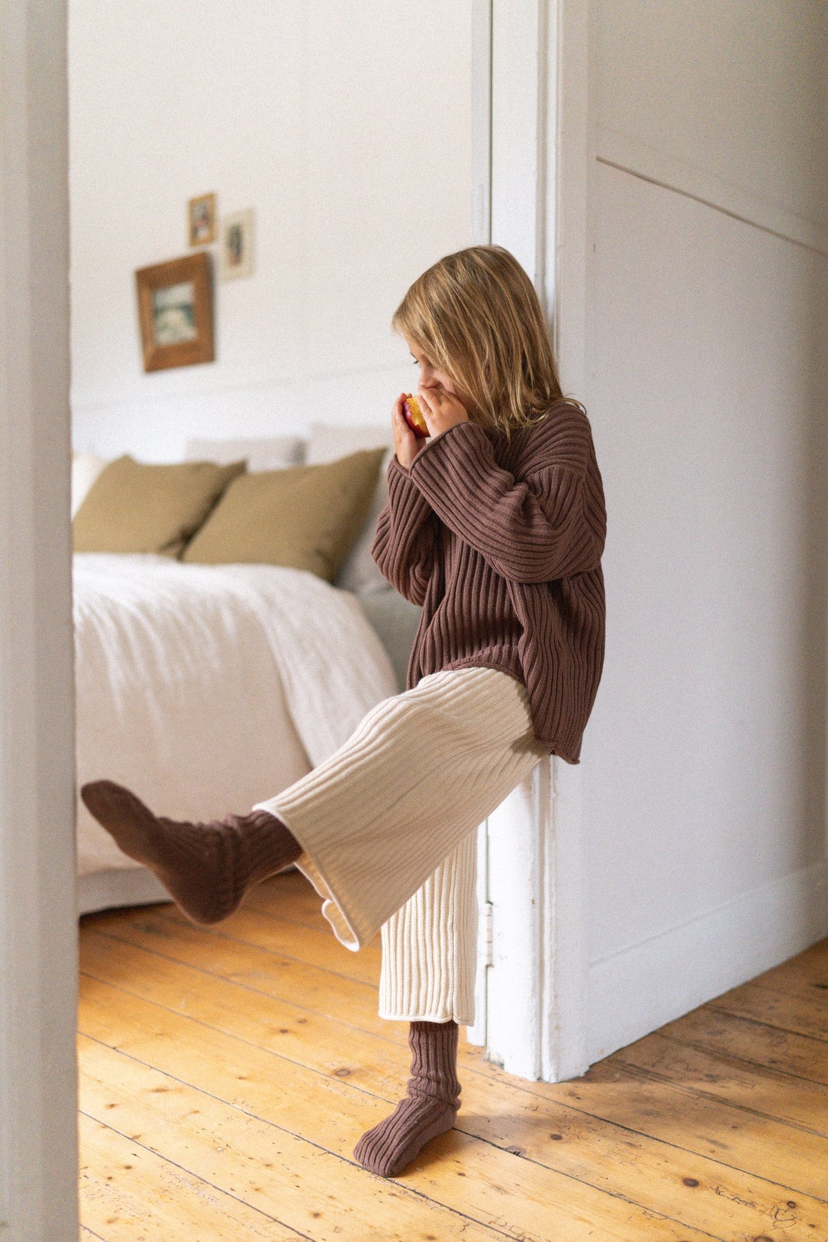 illoura the label essential knit jumper - cocoa
