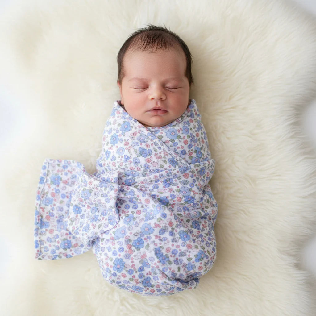 alimrose muslin swaddle - lilly blue