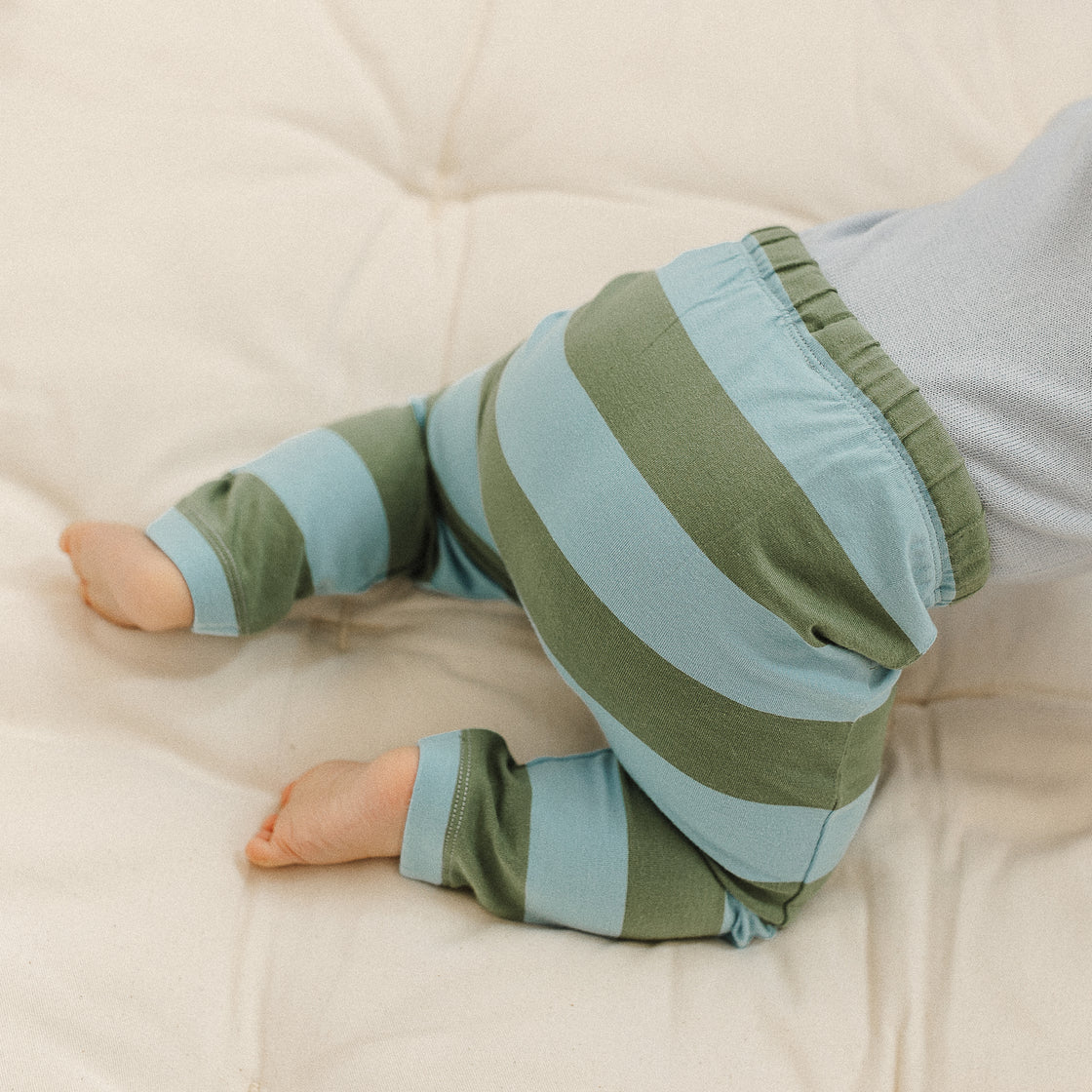 the rest roll-up simple pants - rugby stripe