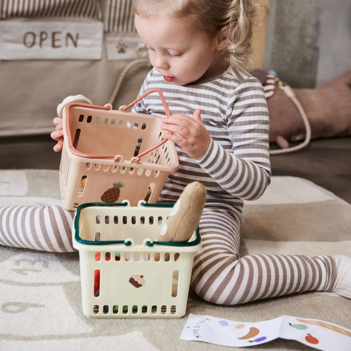 oyoy yummy shopping basket - coral