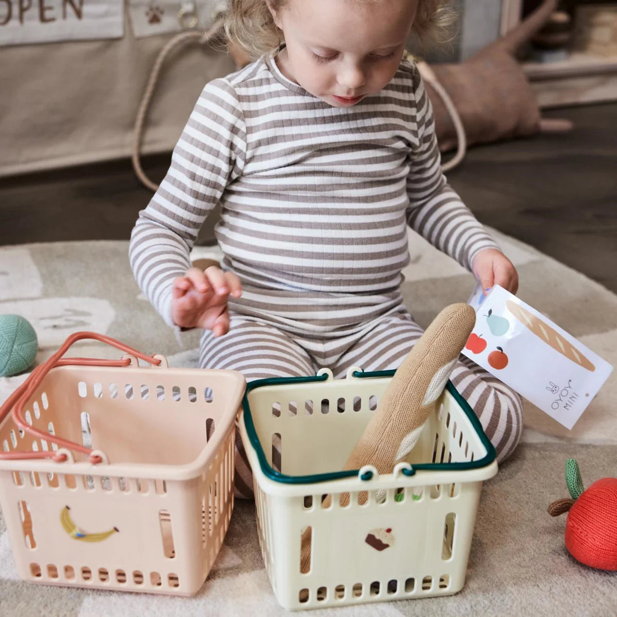 oyoy yummy shopping basket - coral