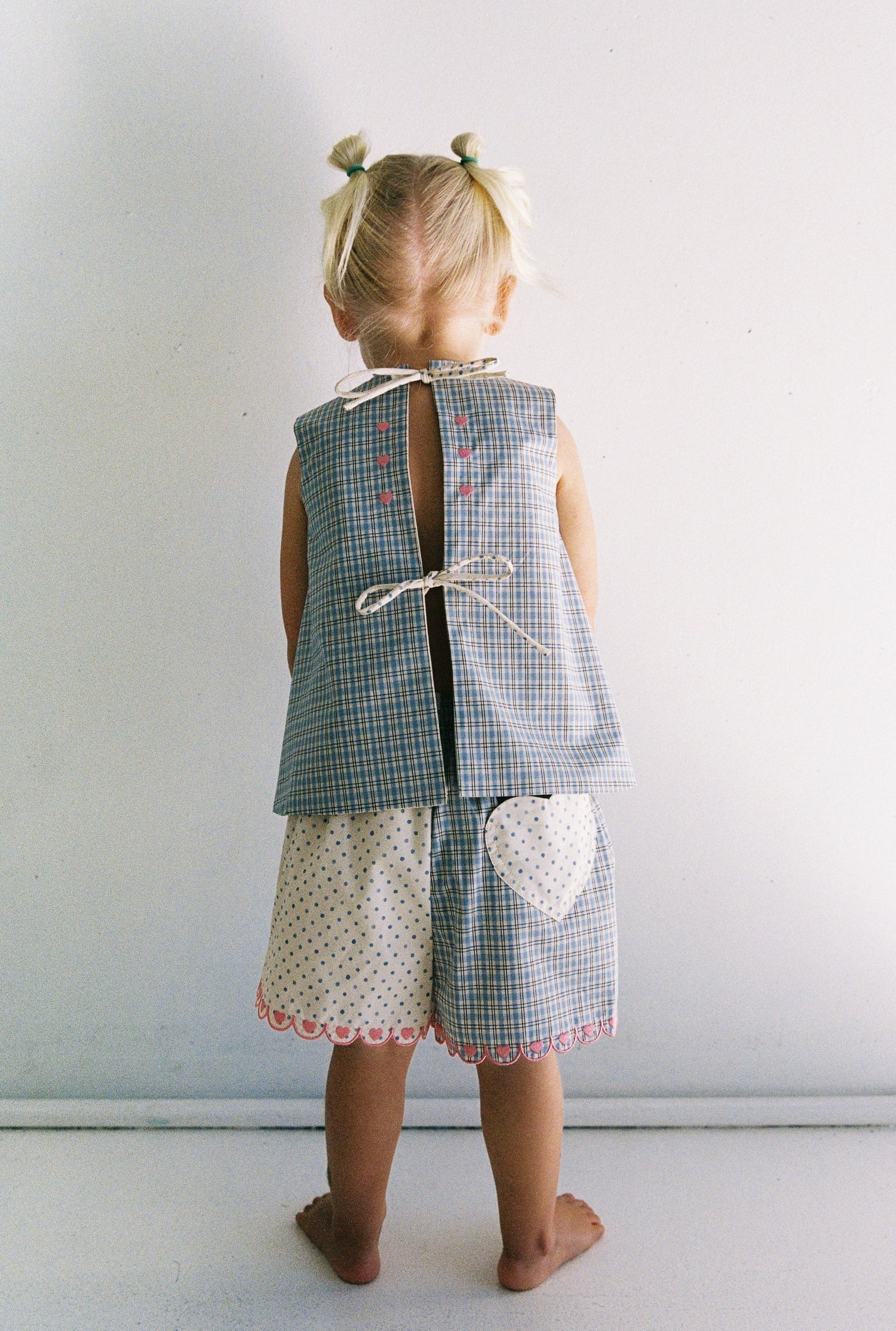 juni jnr della short - blue check