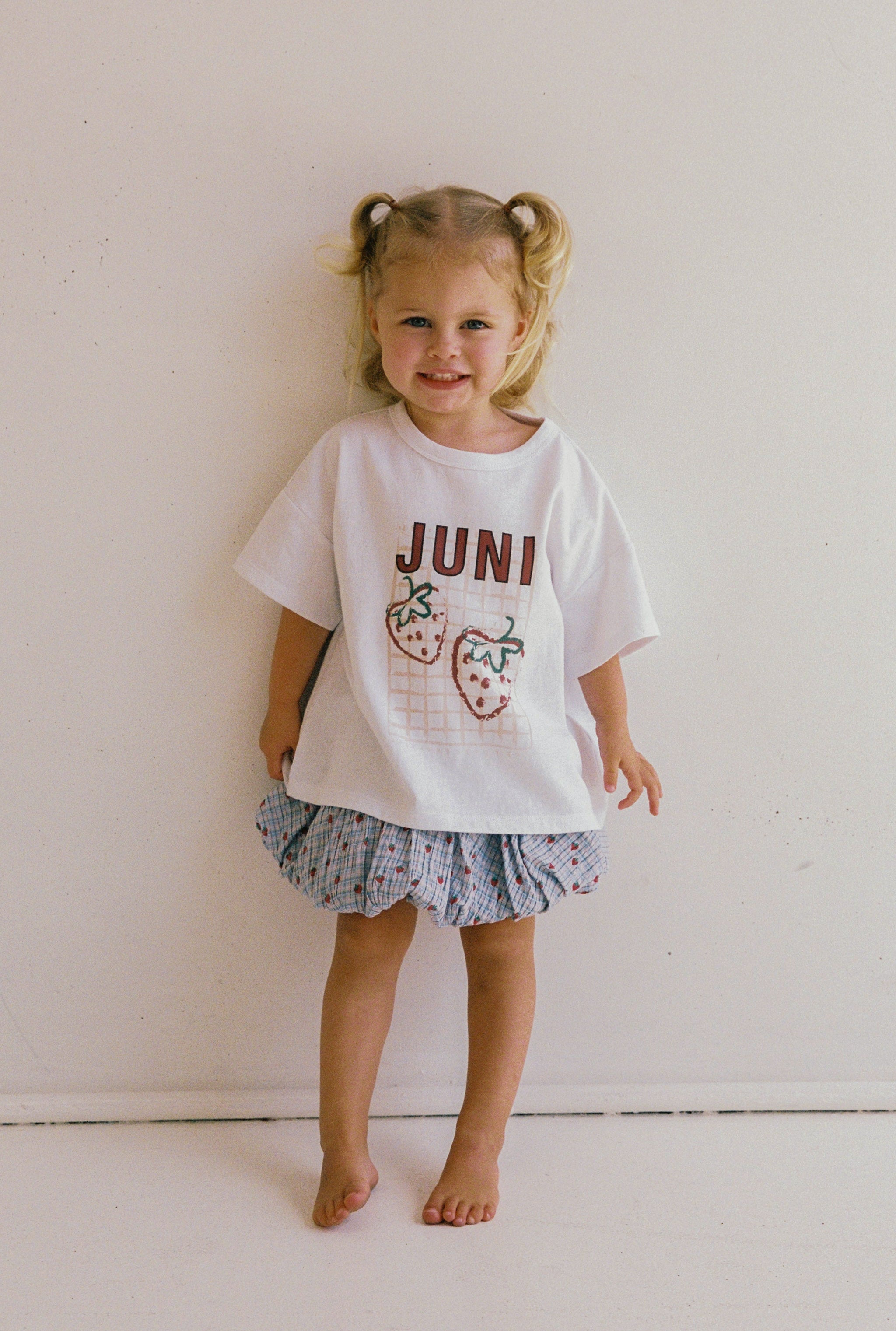 juni jnr picnic tee - white