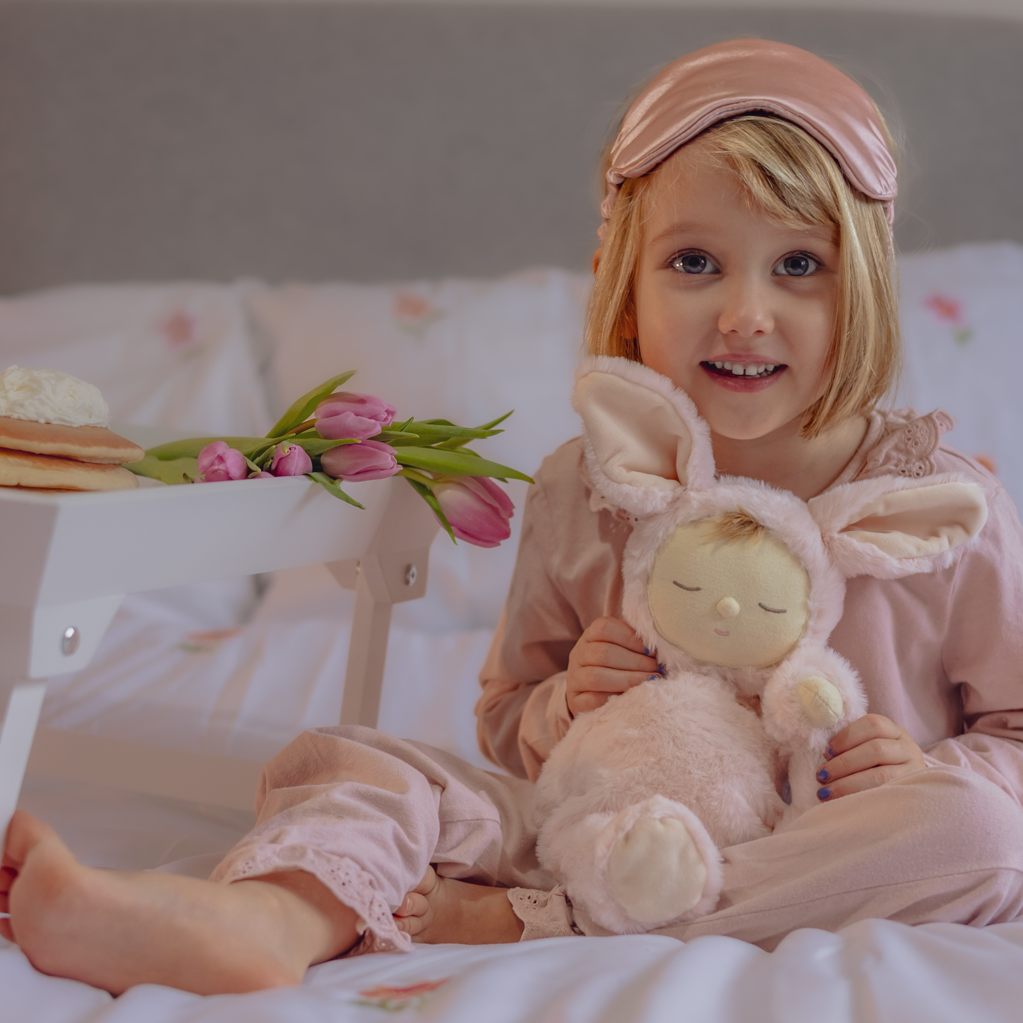 olli ella lullaby cozy dinkum - bunny moppet - pink