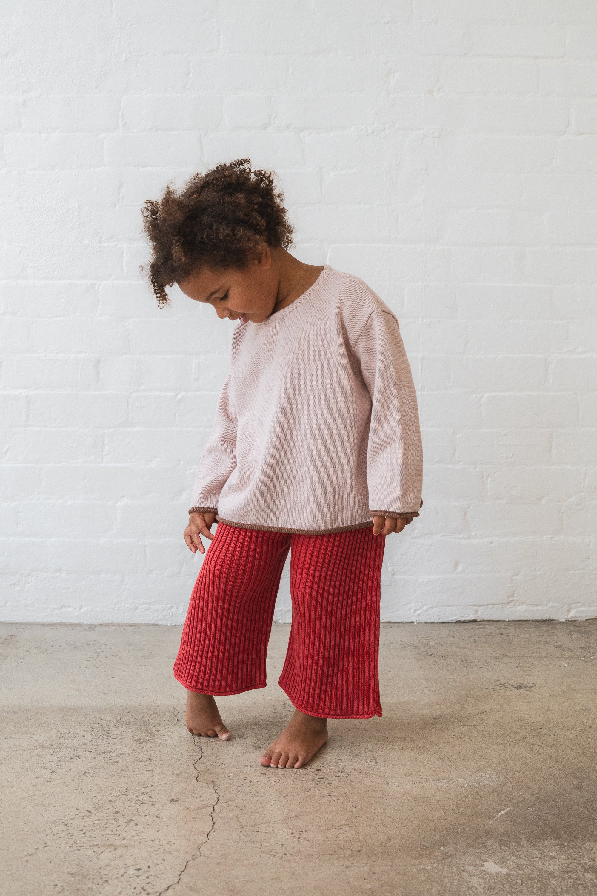 illoura the label essential knit pants - chilli