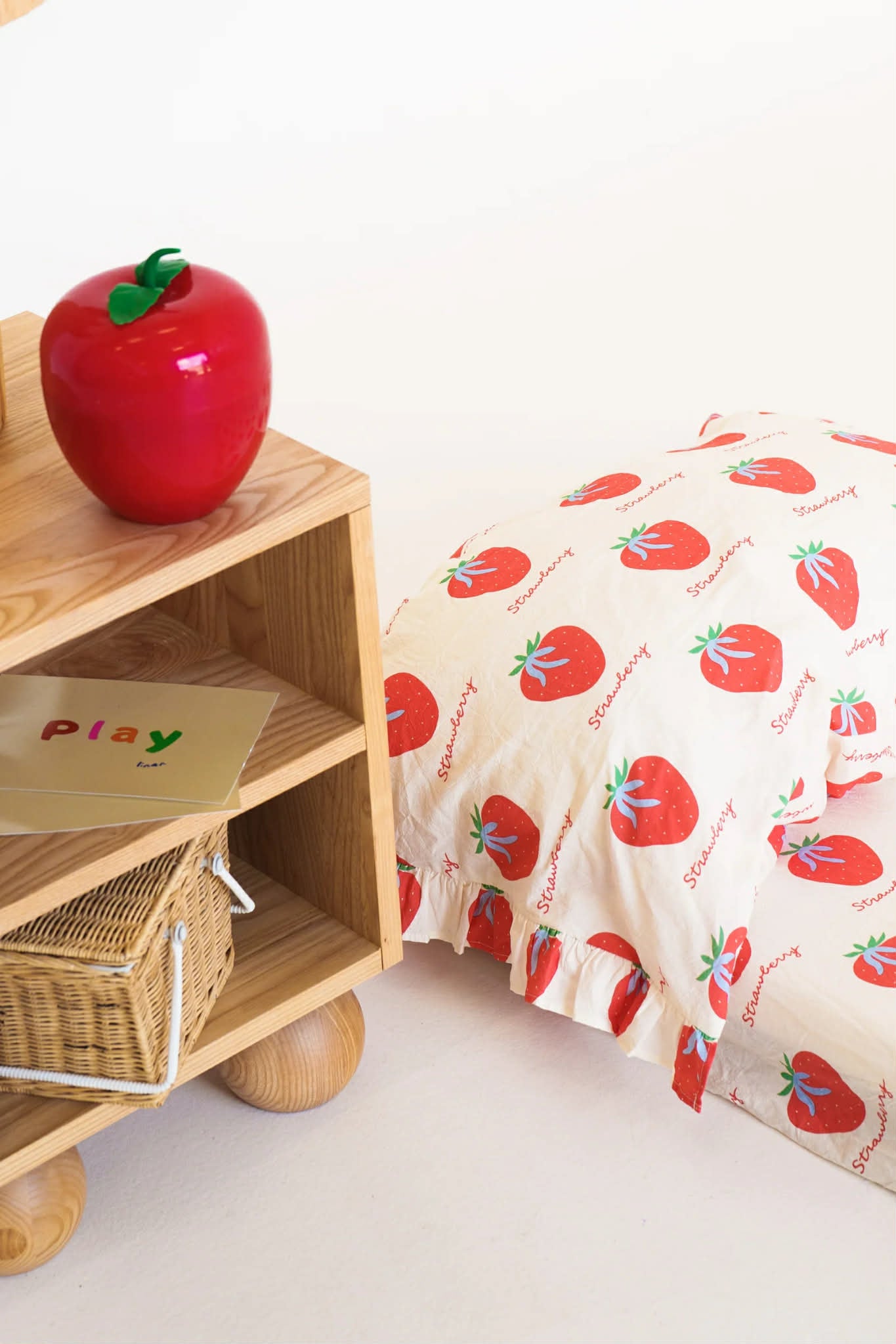 play linen strawberry shortcake pillowcase separate - pre order