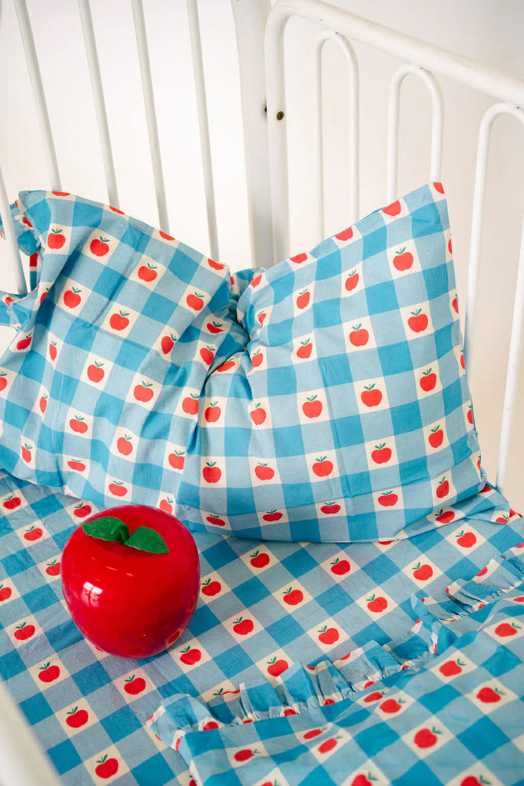 play linen strawberry apple patch frill sheet set - pre order