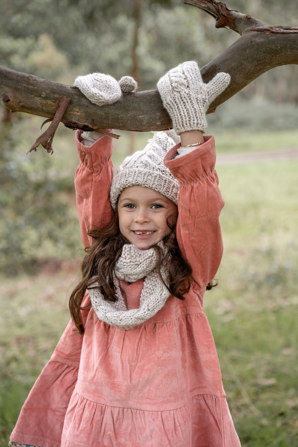 acorn kids free spirit mittens - natural